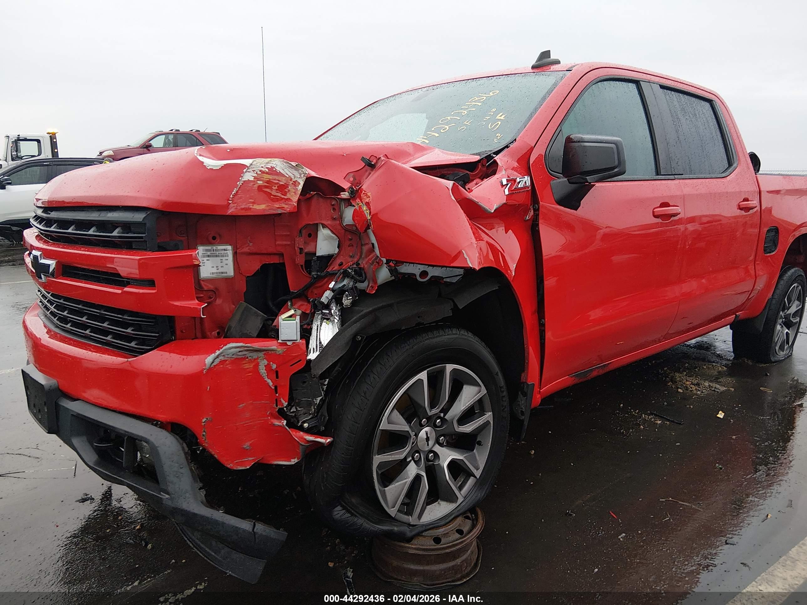 CHEVROLET SILVERADO image 6