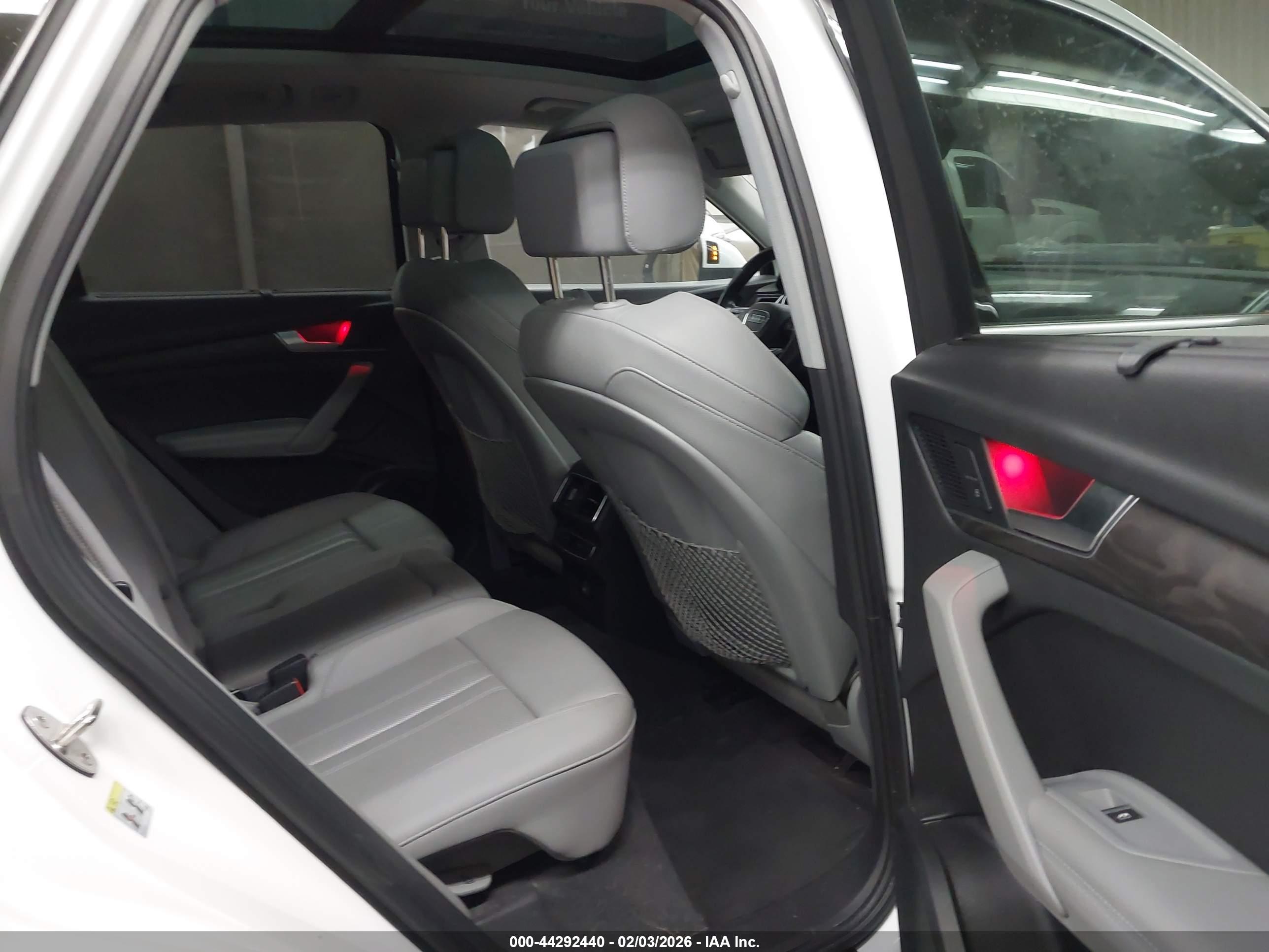 AUDI Q5 image 8
