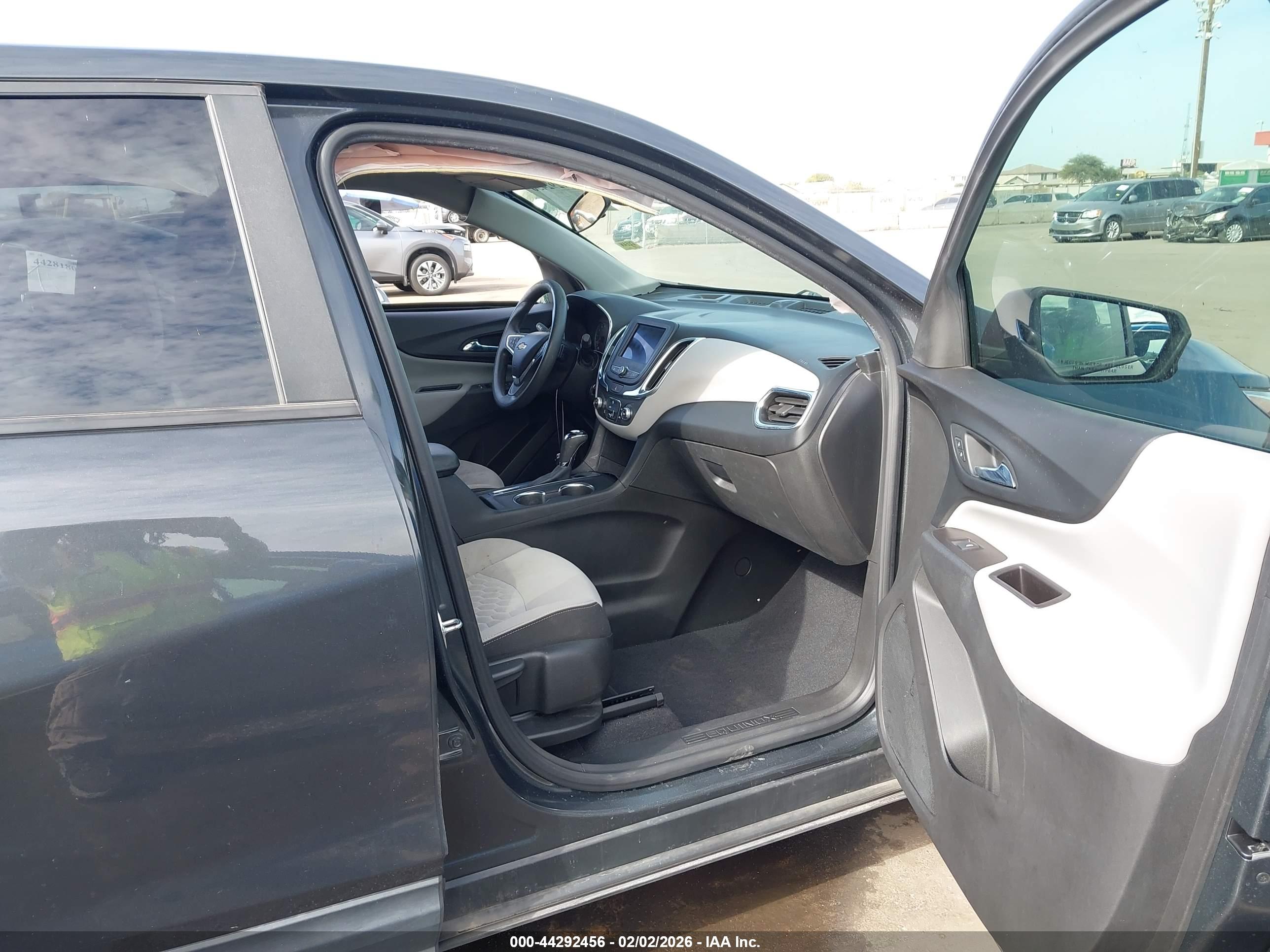 CHEVROLET EQUINOX image 5
