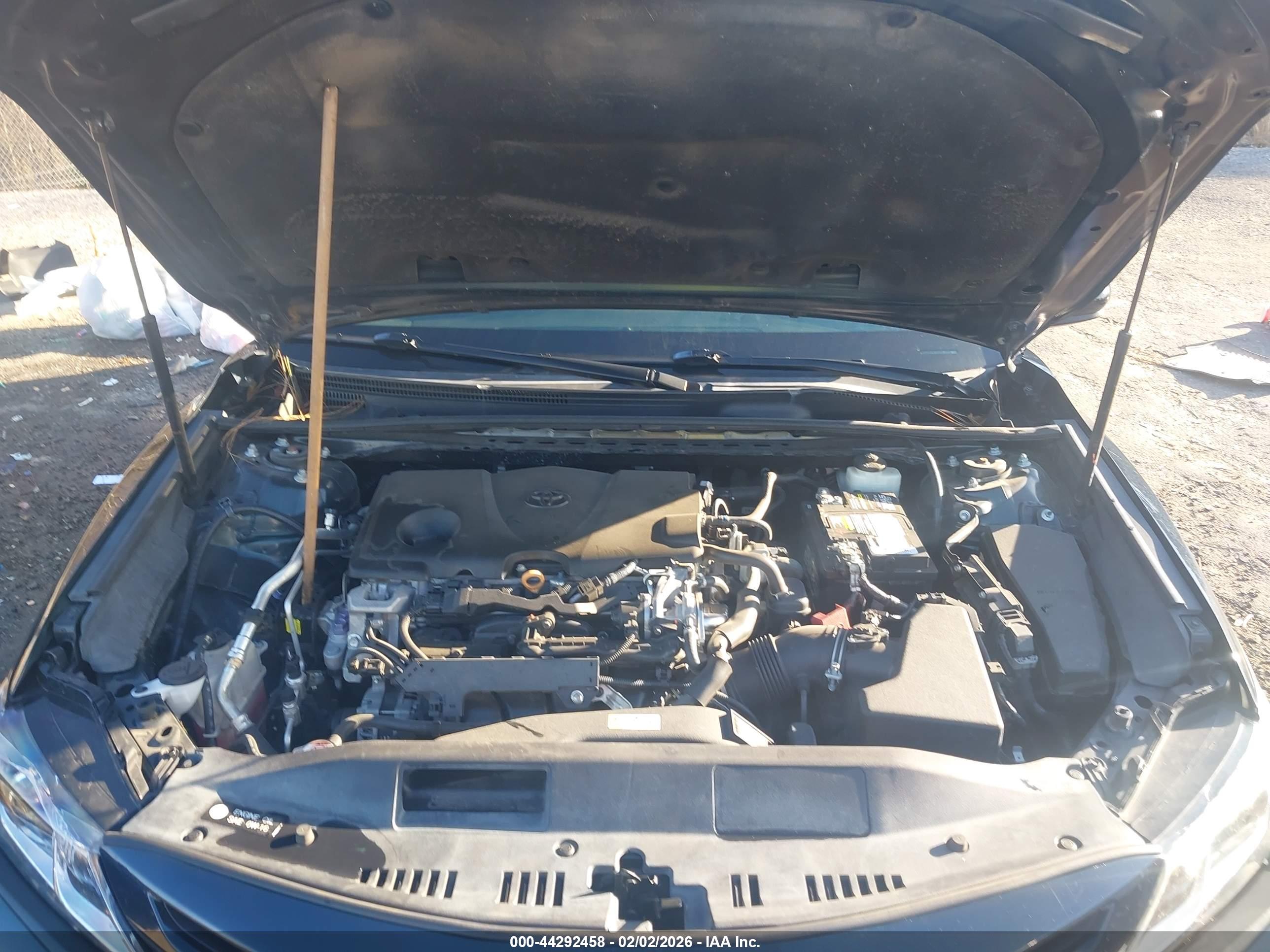 TOYOTA CAMRY image 10