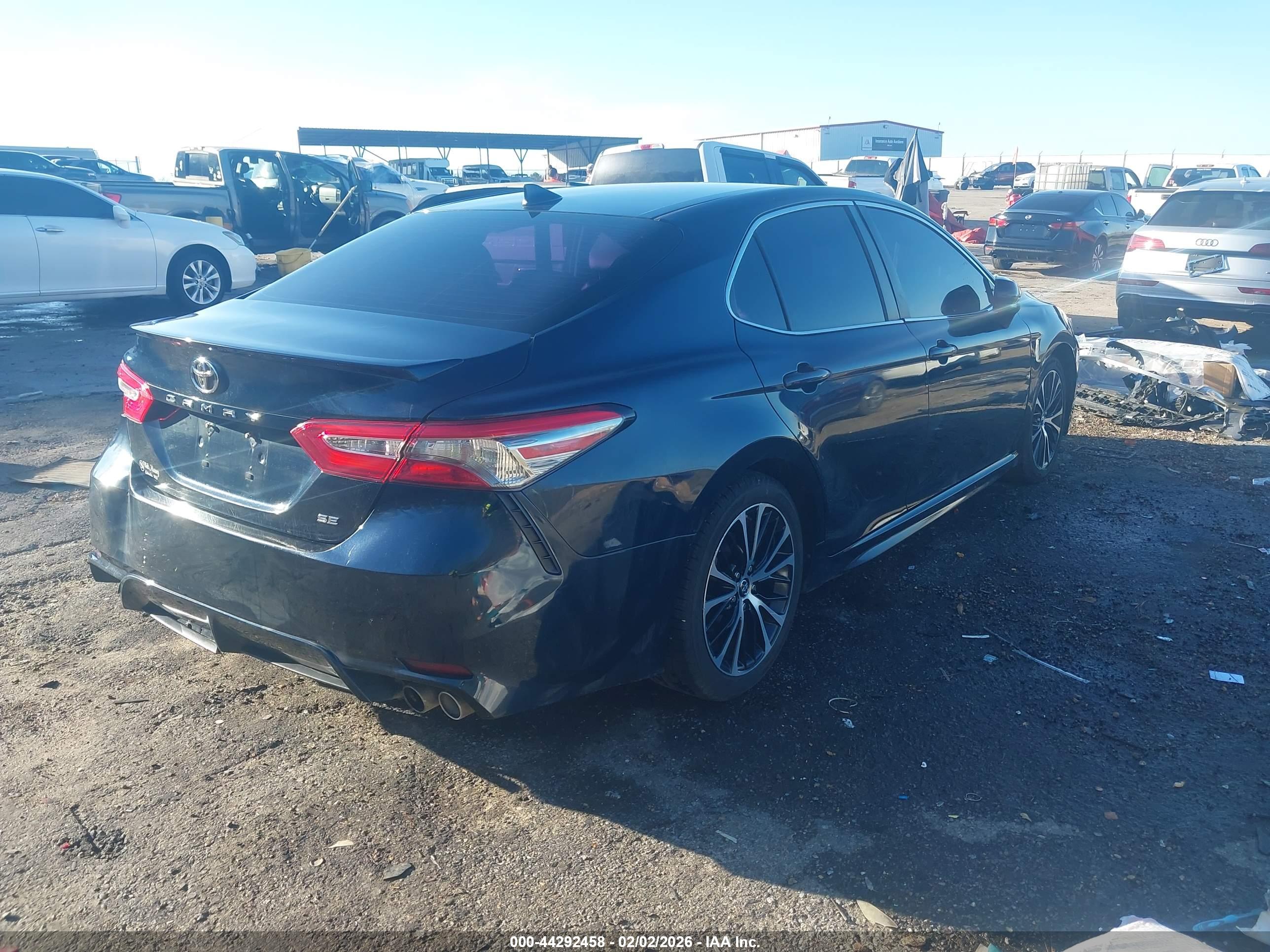 TOYOTA CAMRY image 4