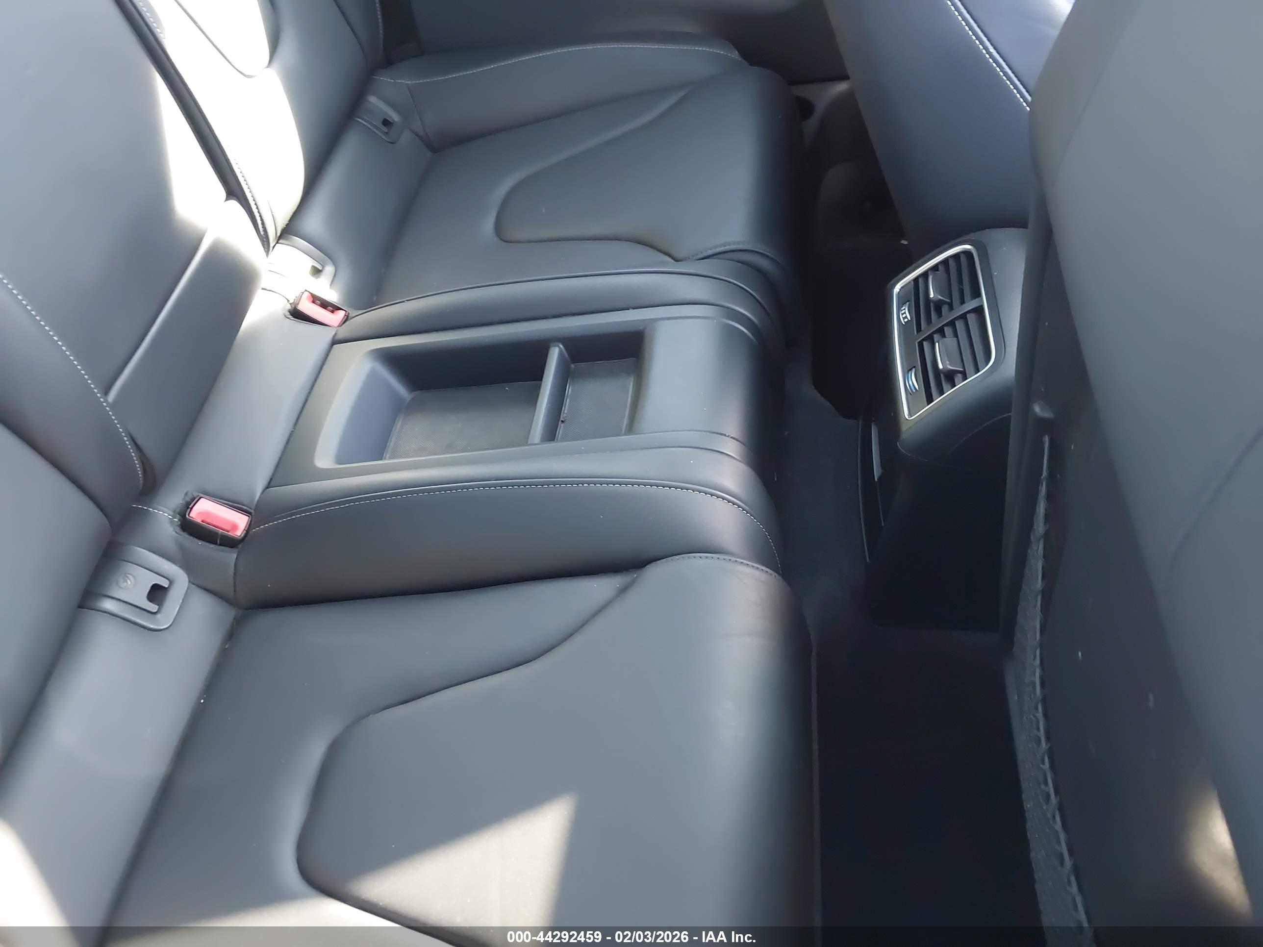 AUDI S5 image 8