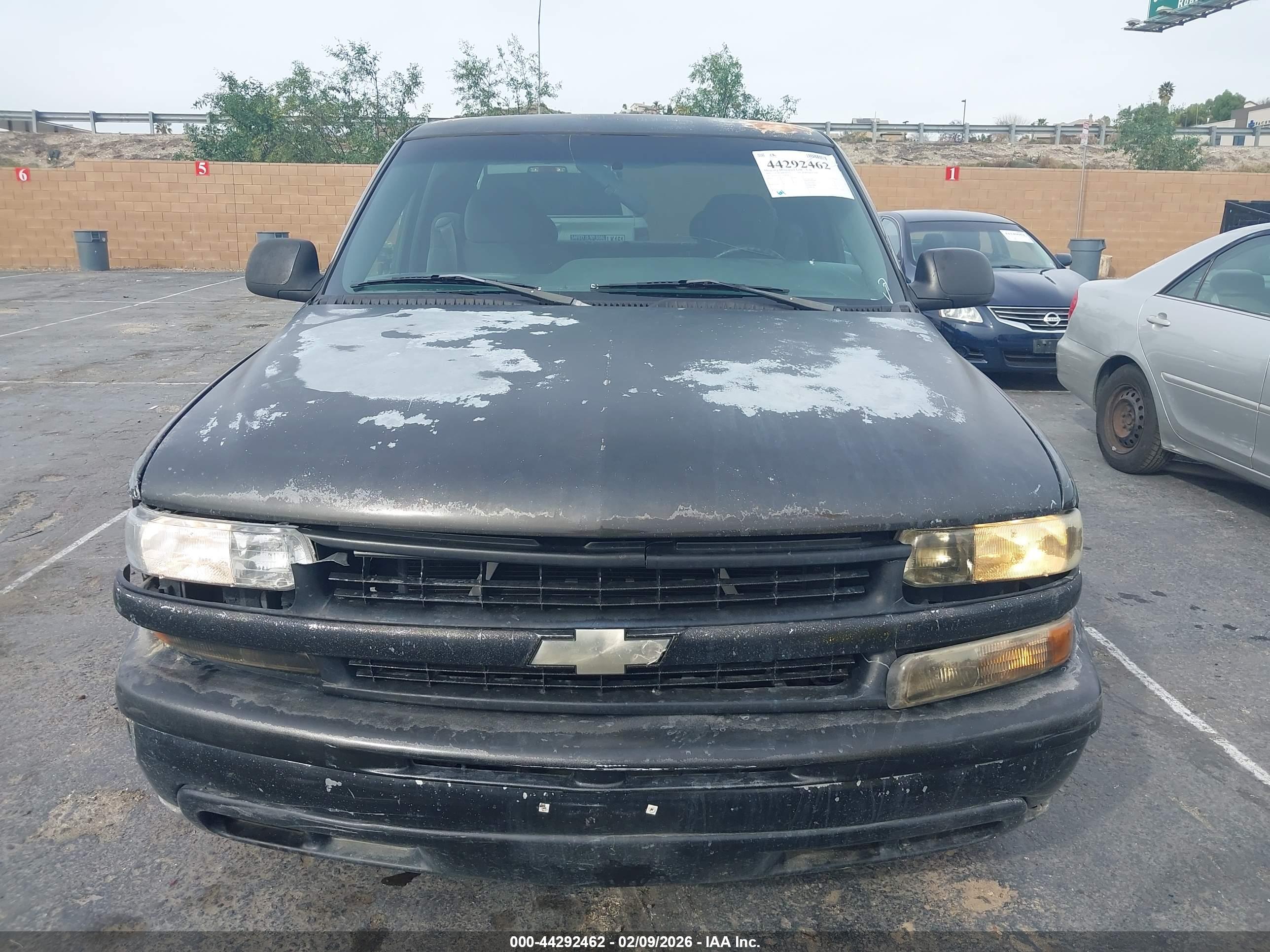 CHEVROLET SILVERADO image 6