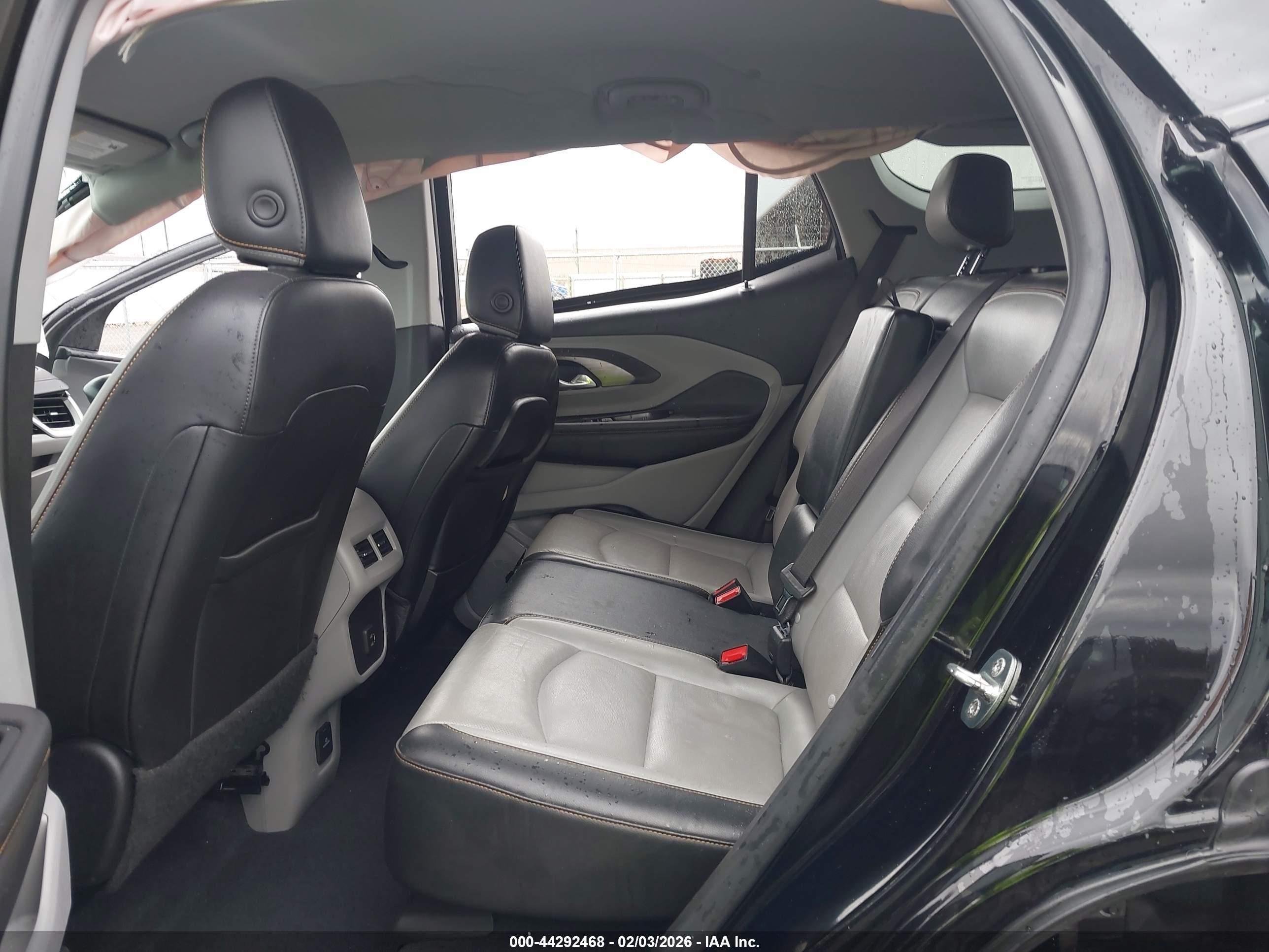 GMC TERRAIN image 8