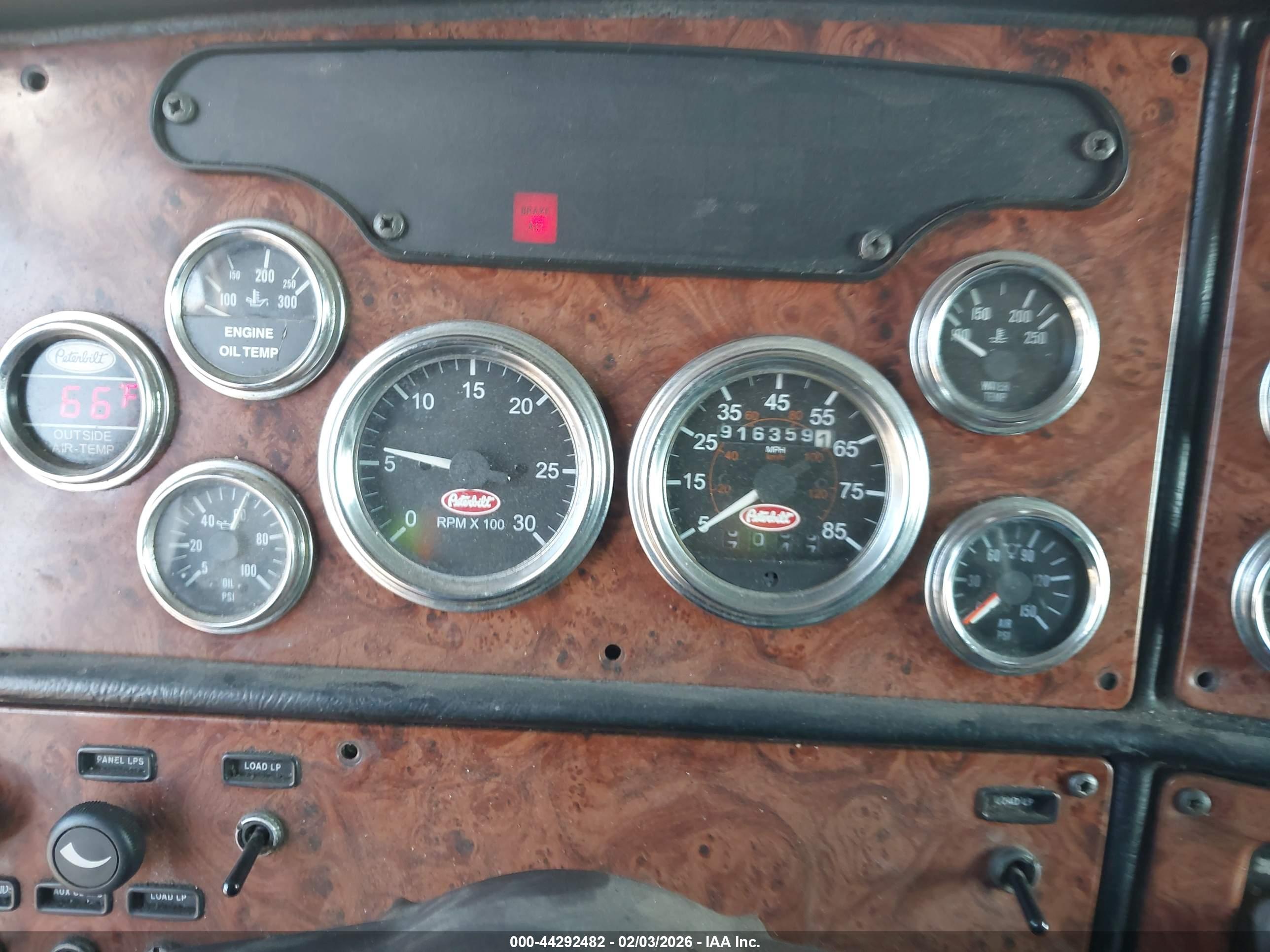 PETERBILT 379 image 6