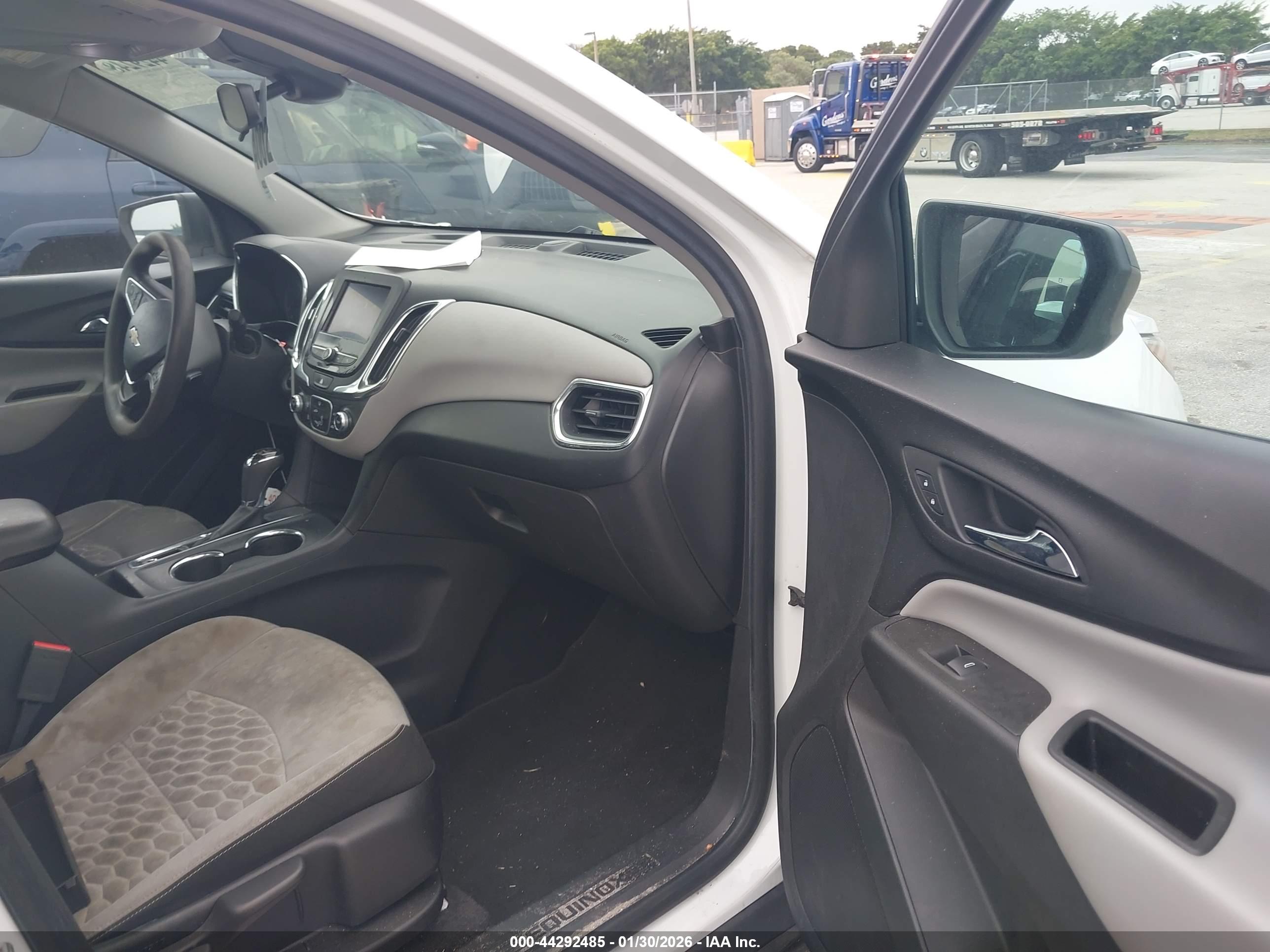 CHEVROLET EQUINOX image 5