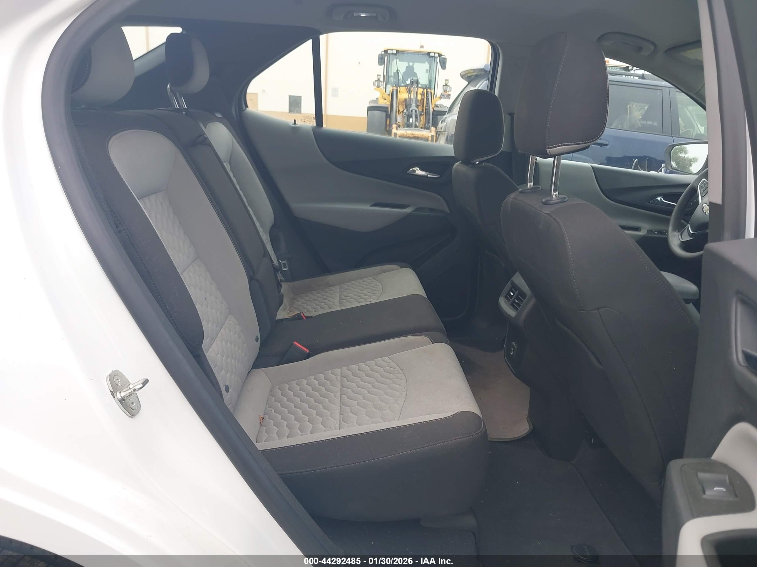 CHEVROLET EQUINOX image 8