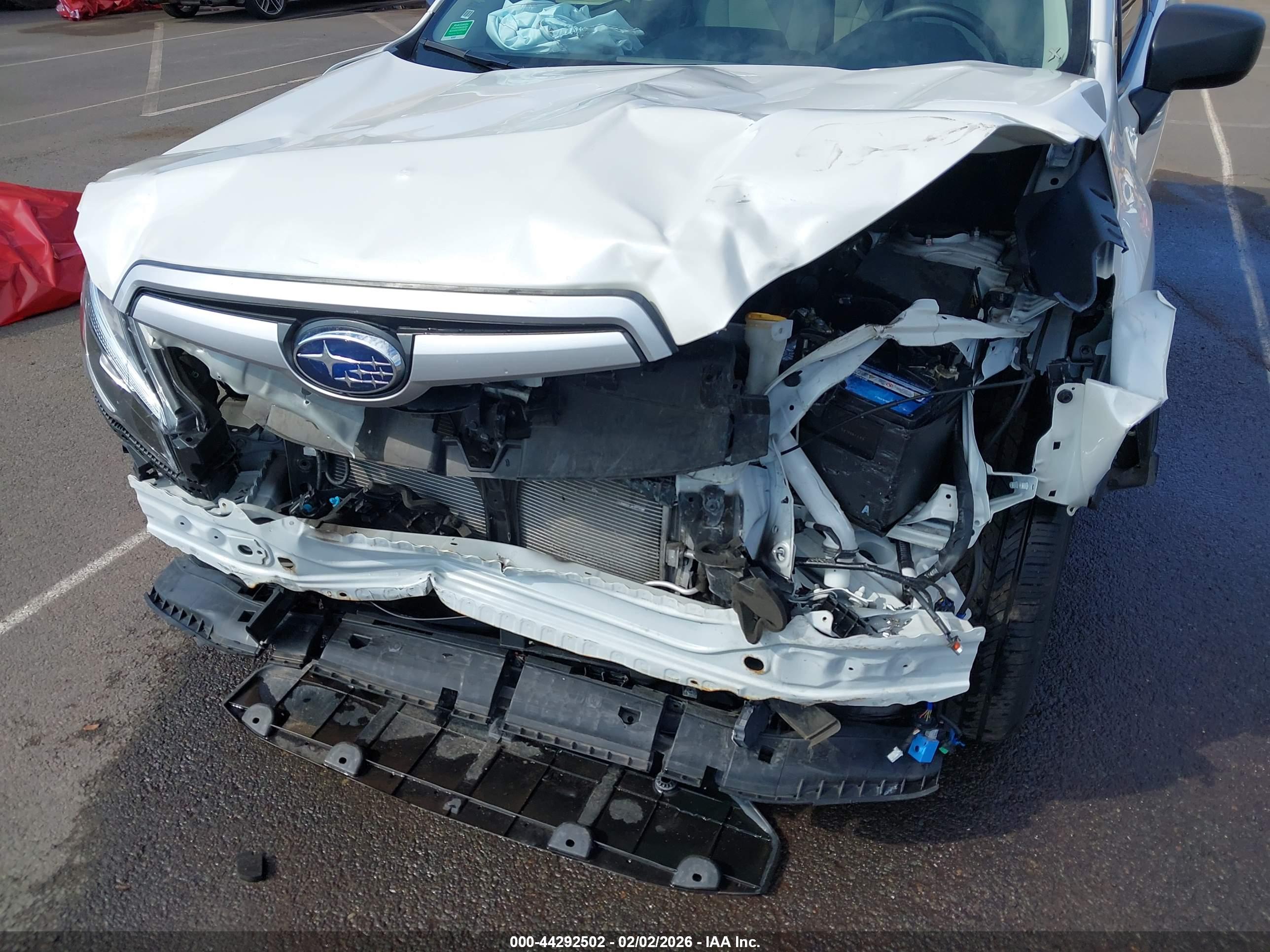 SUBARU FORESTER image 6