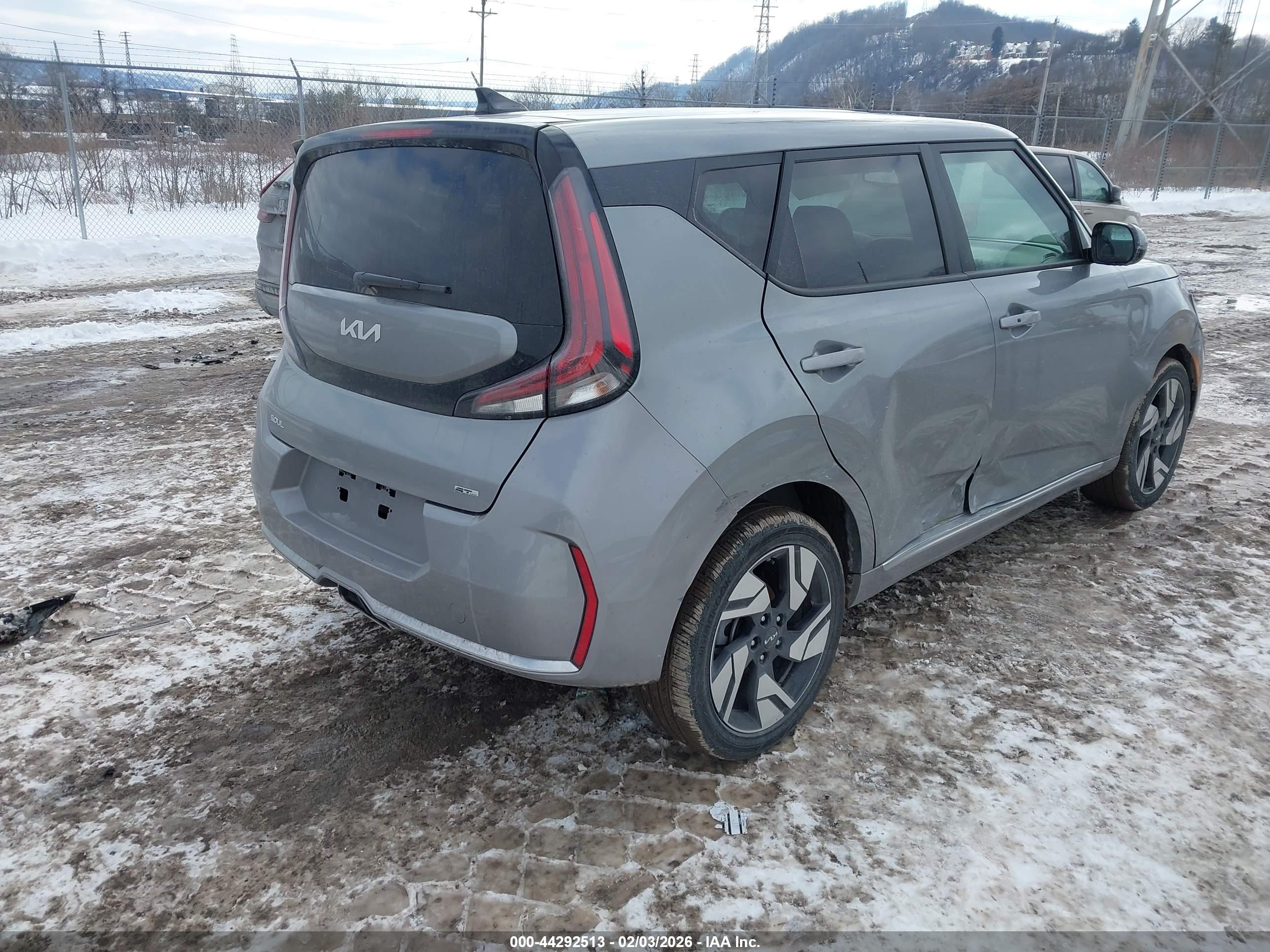 KIA SOUL image 4