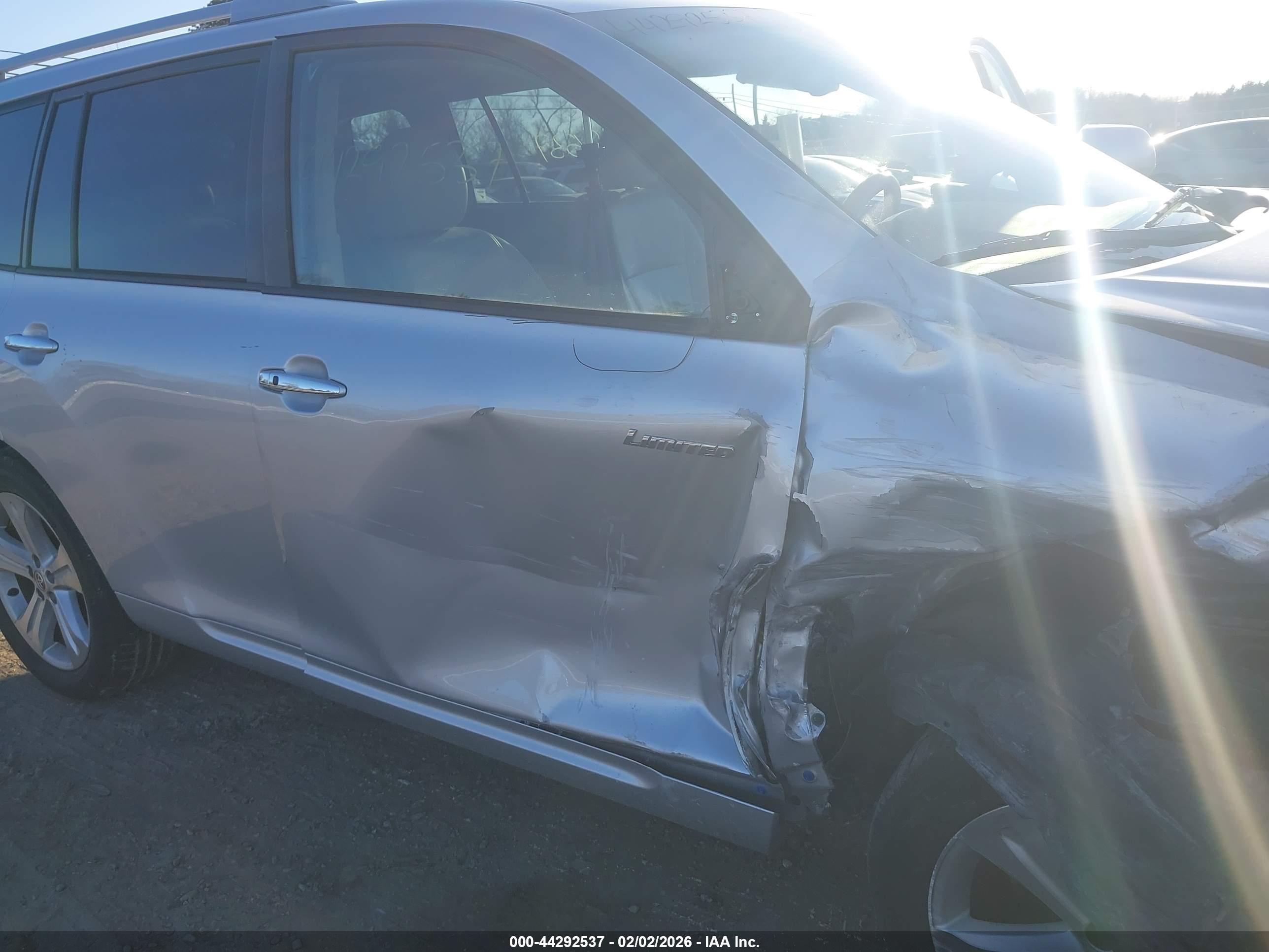 TOYOTA HIGHLANDER image 6