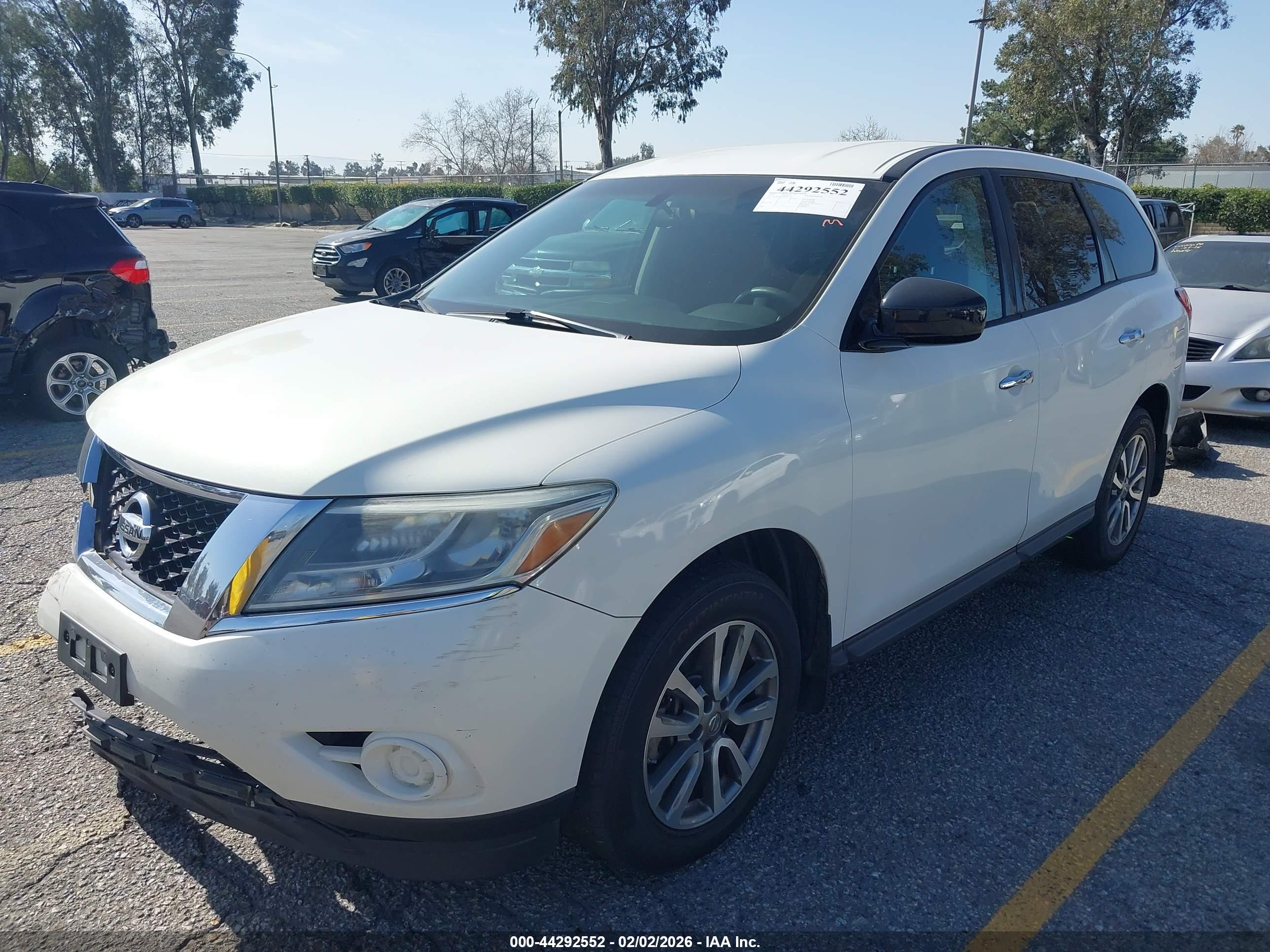 NISSAN PATHFINDER image 2
