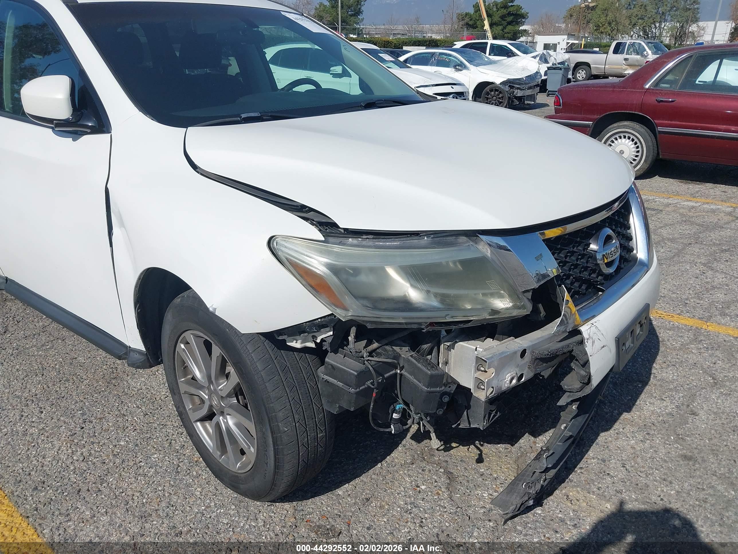 NISSAN PATHFINDER image 6