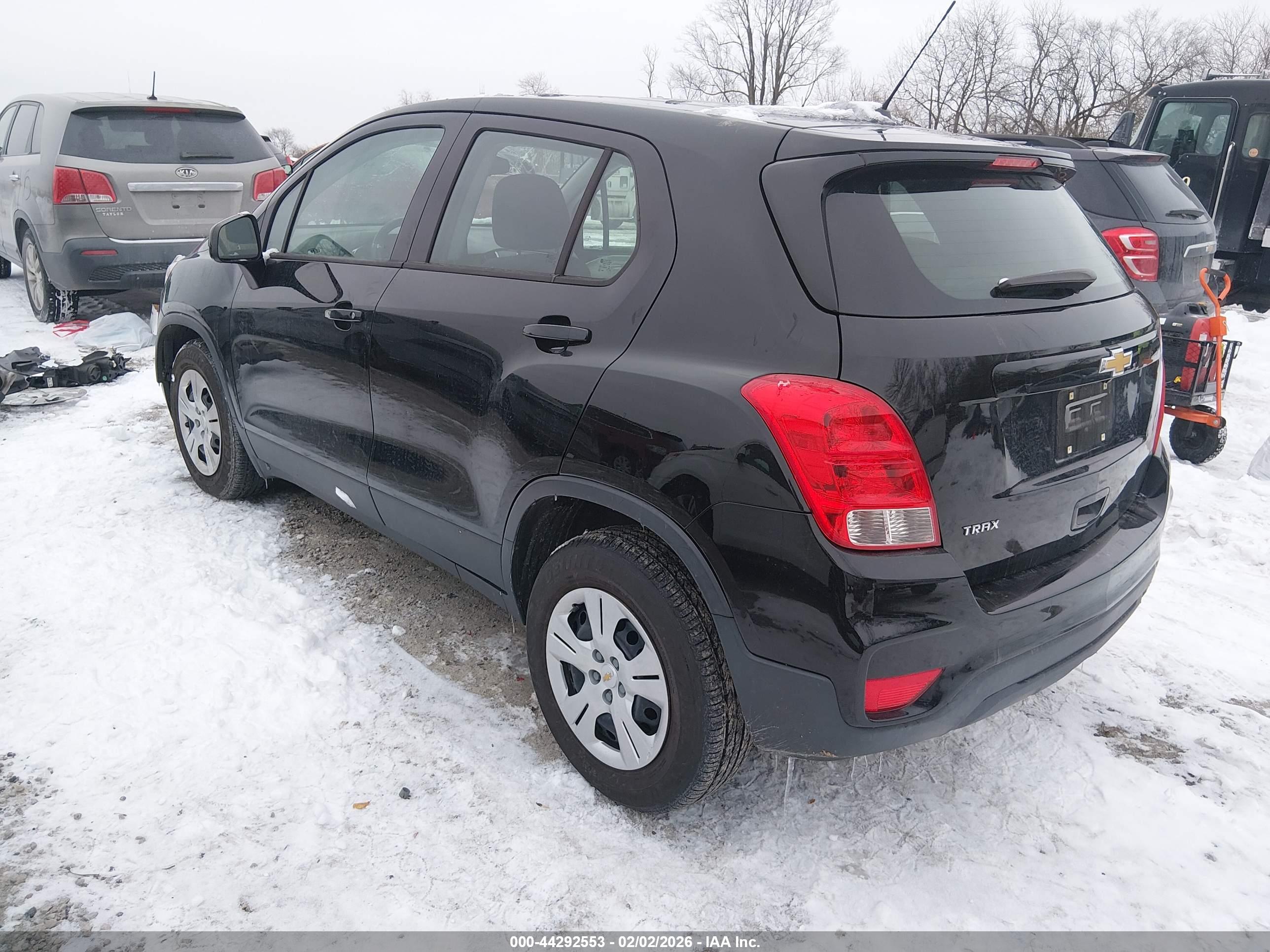 CHEVROLET TRAX image 3