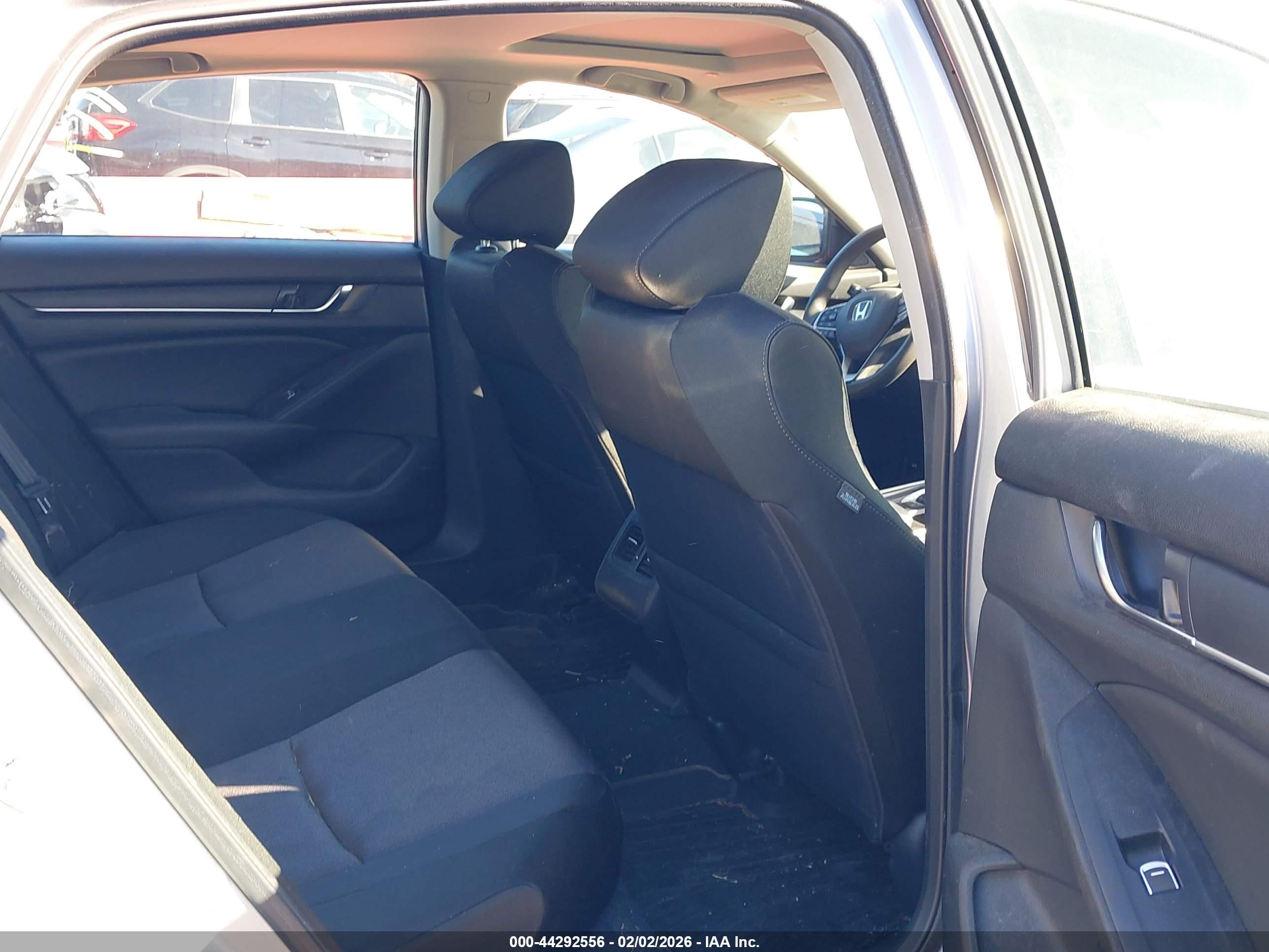 HONDA ACCORD image 8