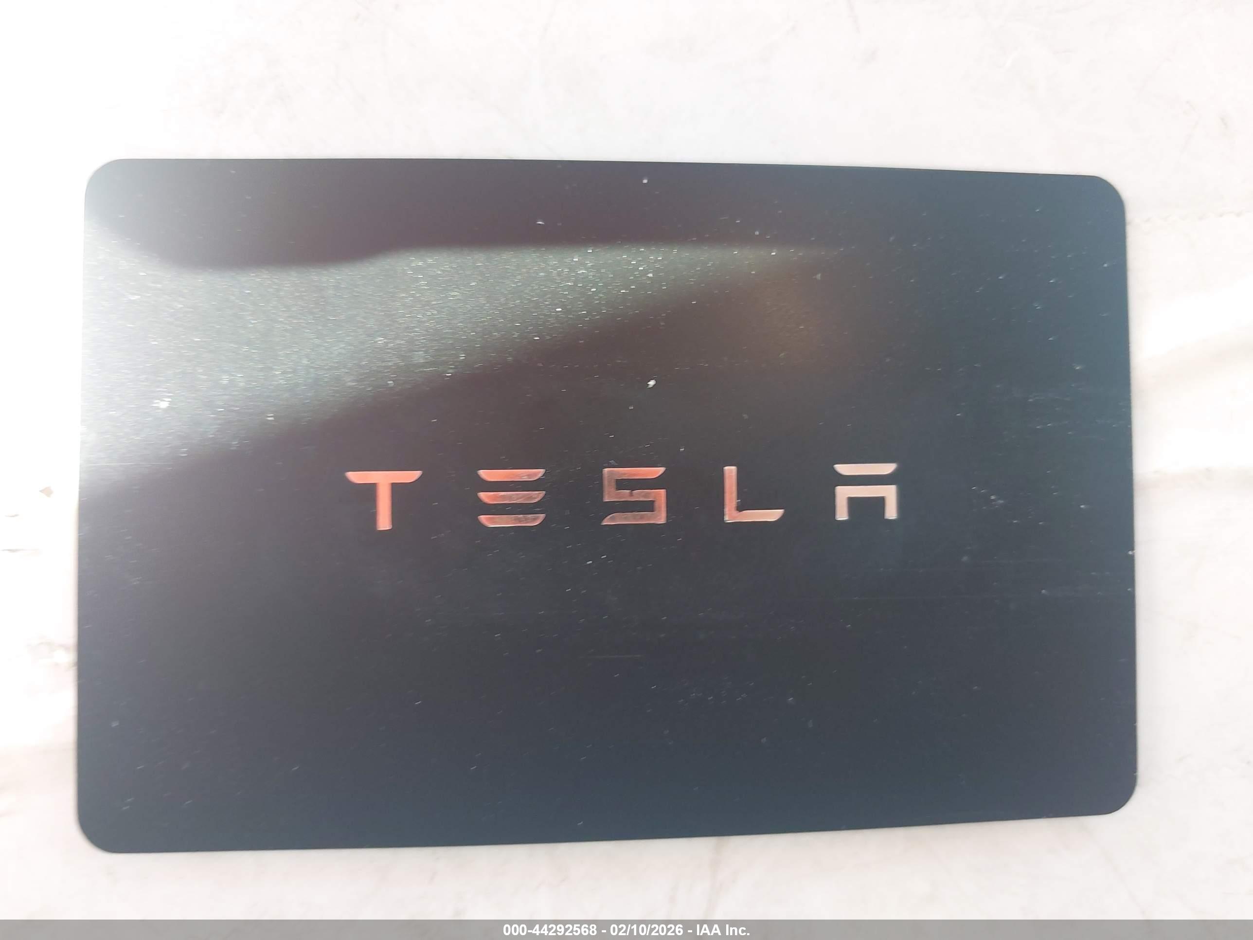 TESLA MODEL image 11