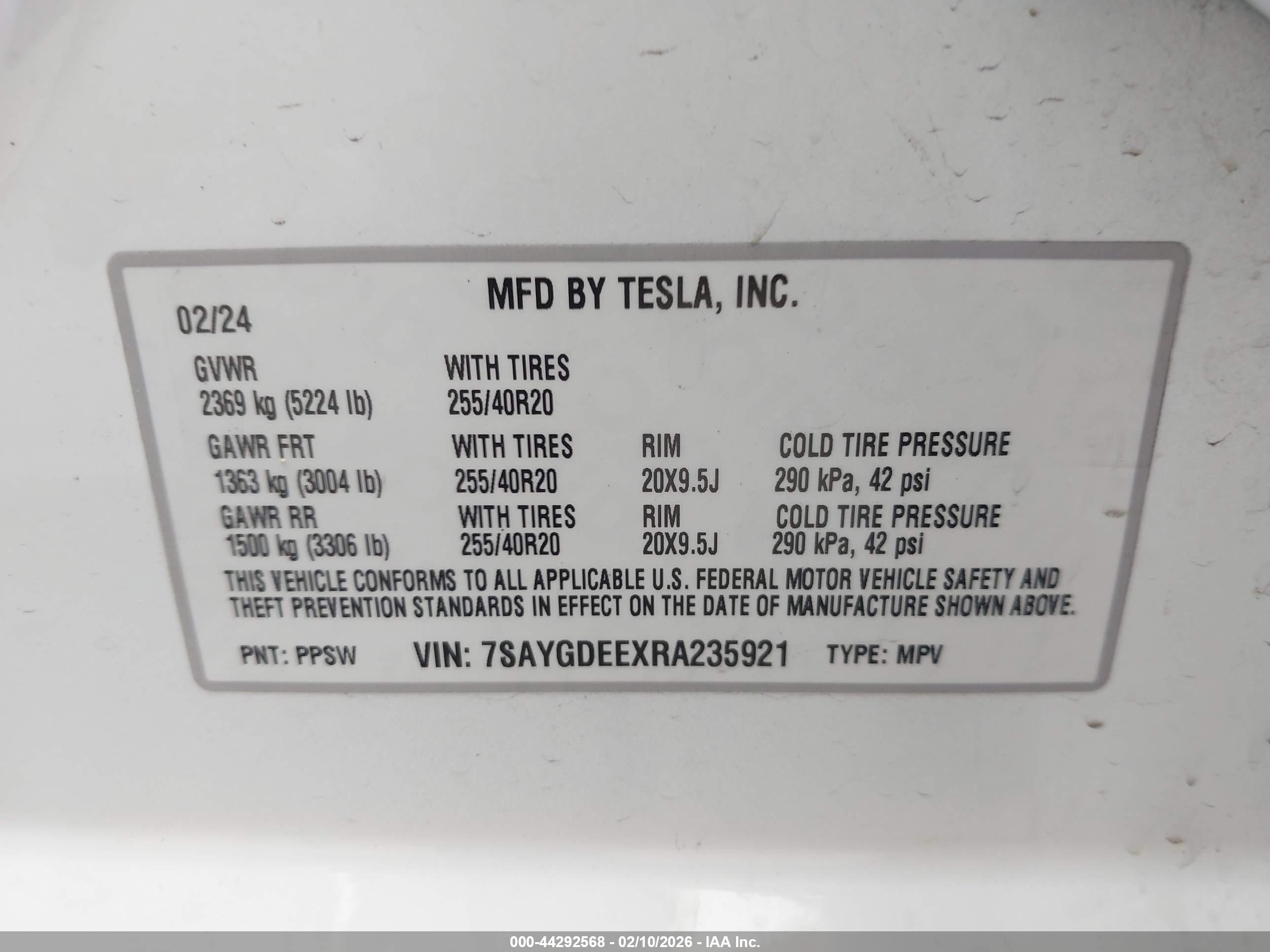 TESLA MODEL image 9