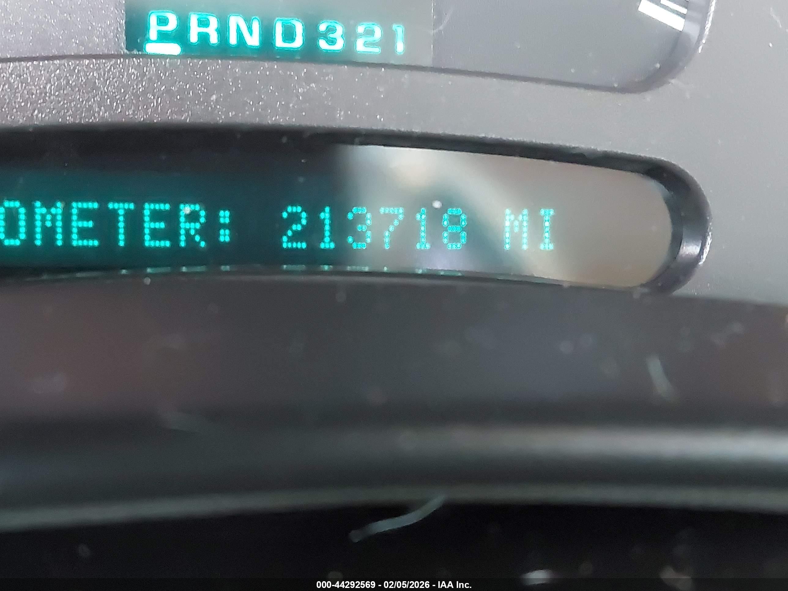 CHEVROLET SILVERADO image 6
