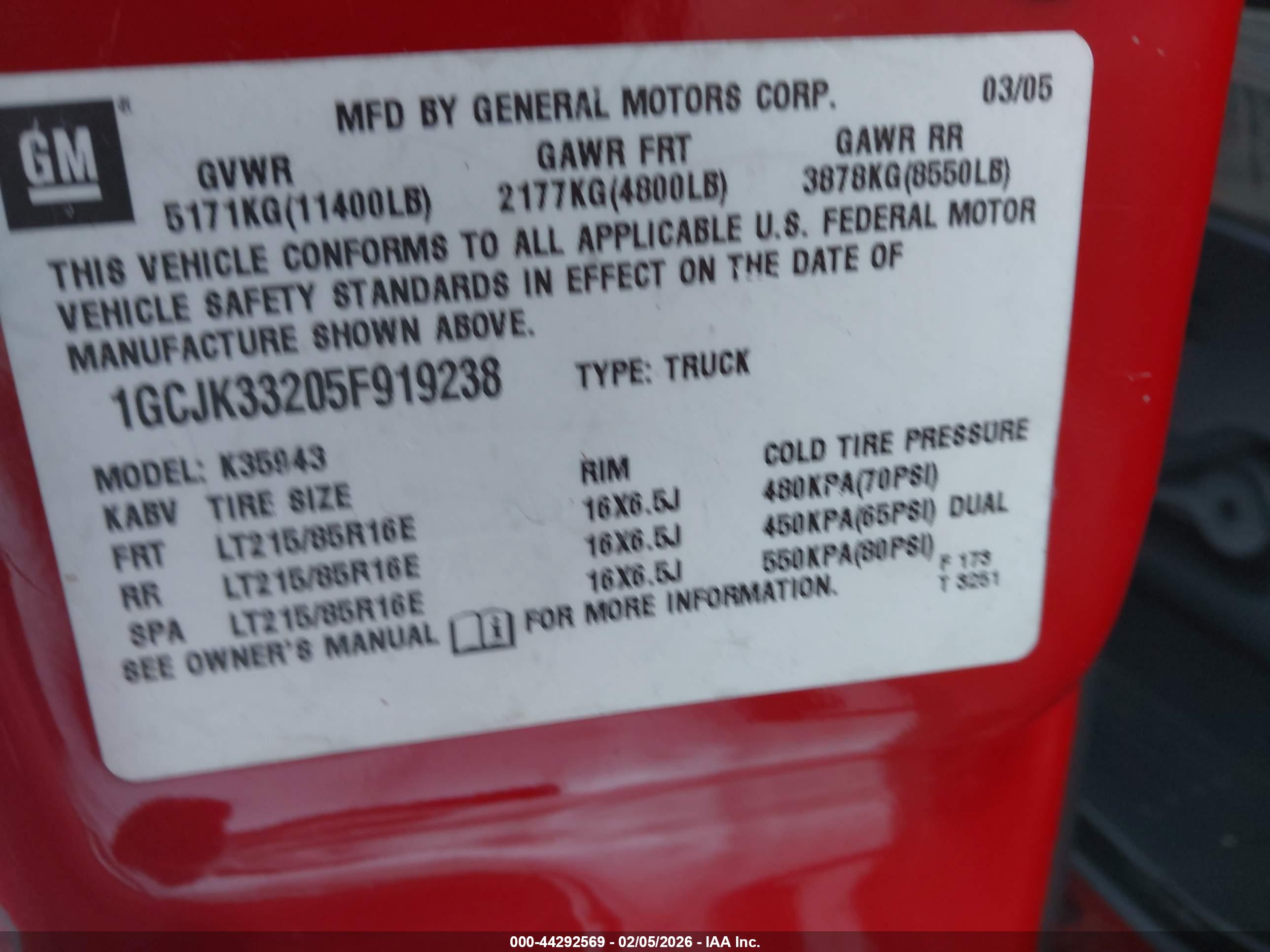 CHEVROLET SILVERADO image 9