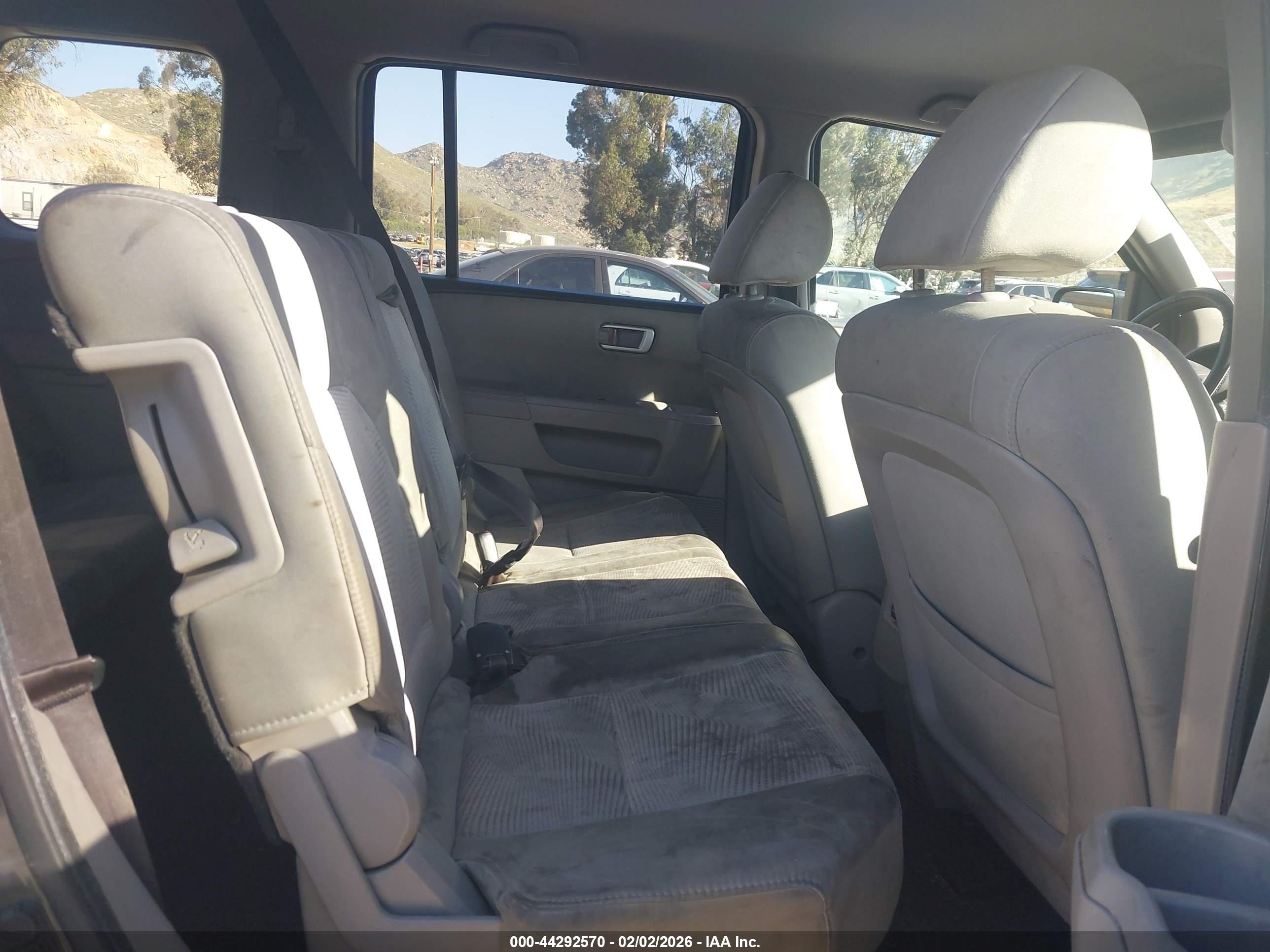 HONDA PILOT image 8