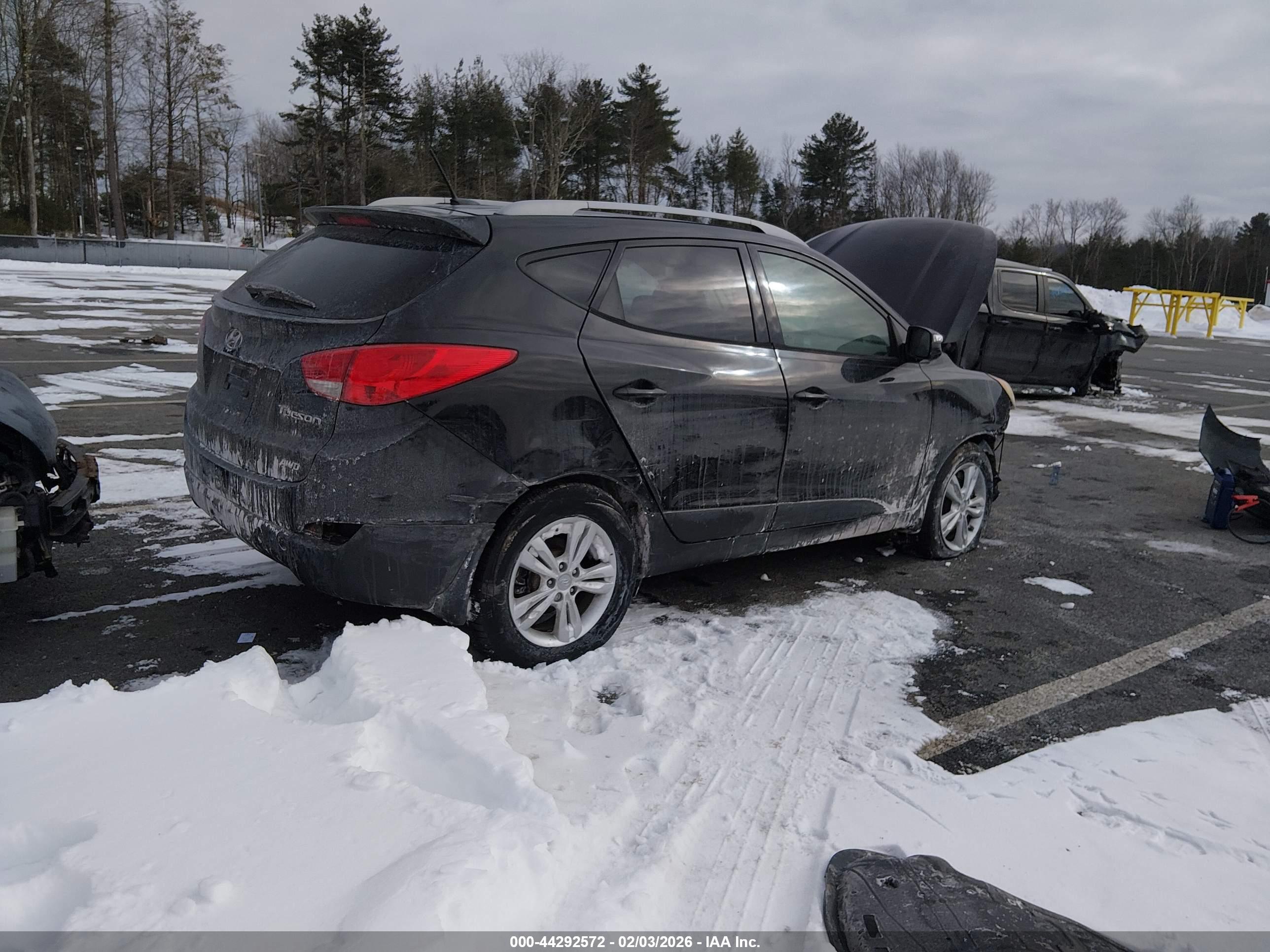 HYUNDAI TUCSON image 4