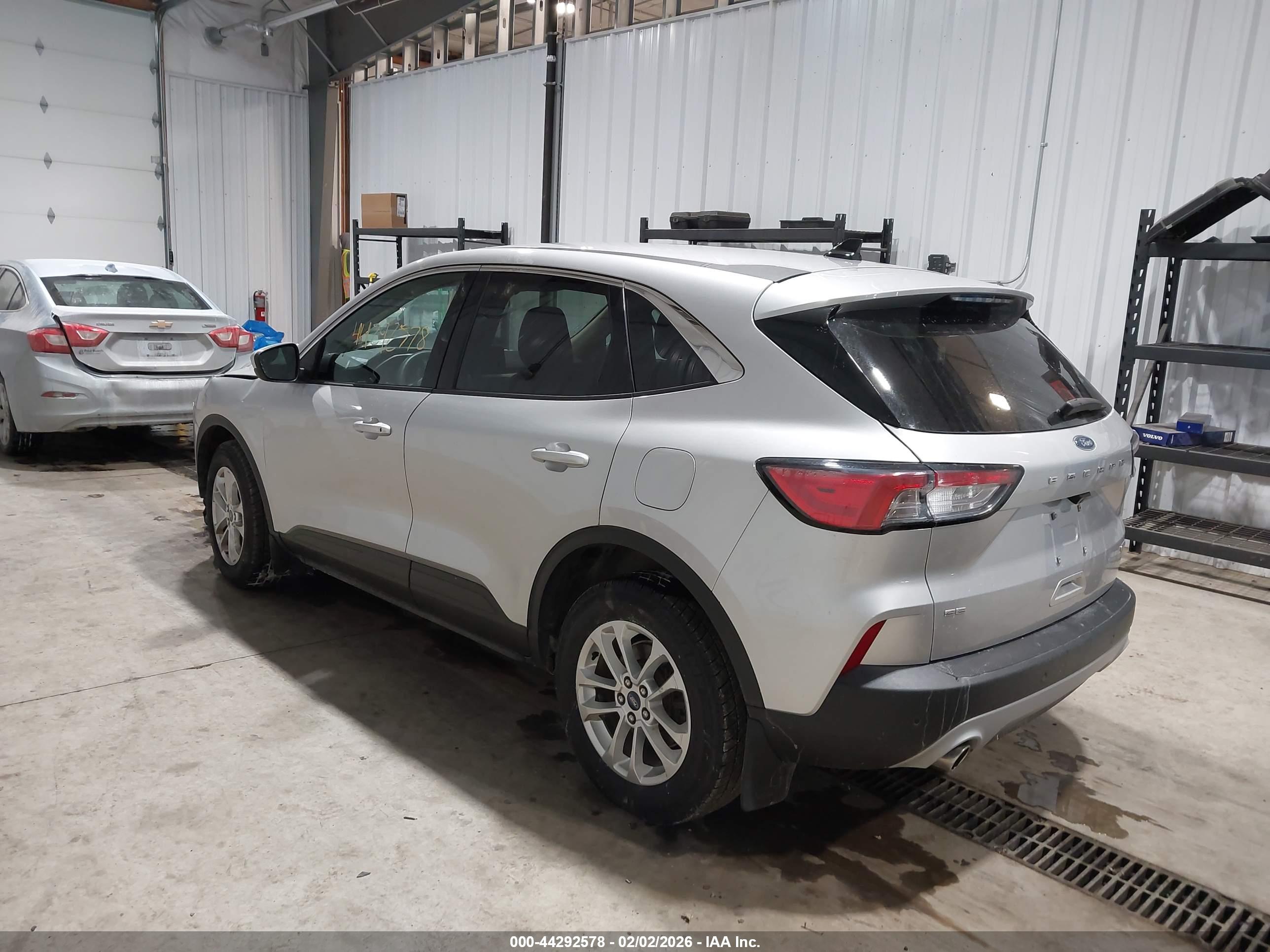 FORD ESCAPE image 3
