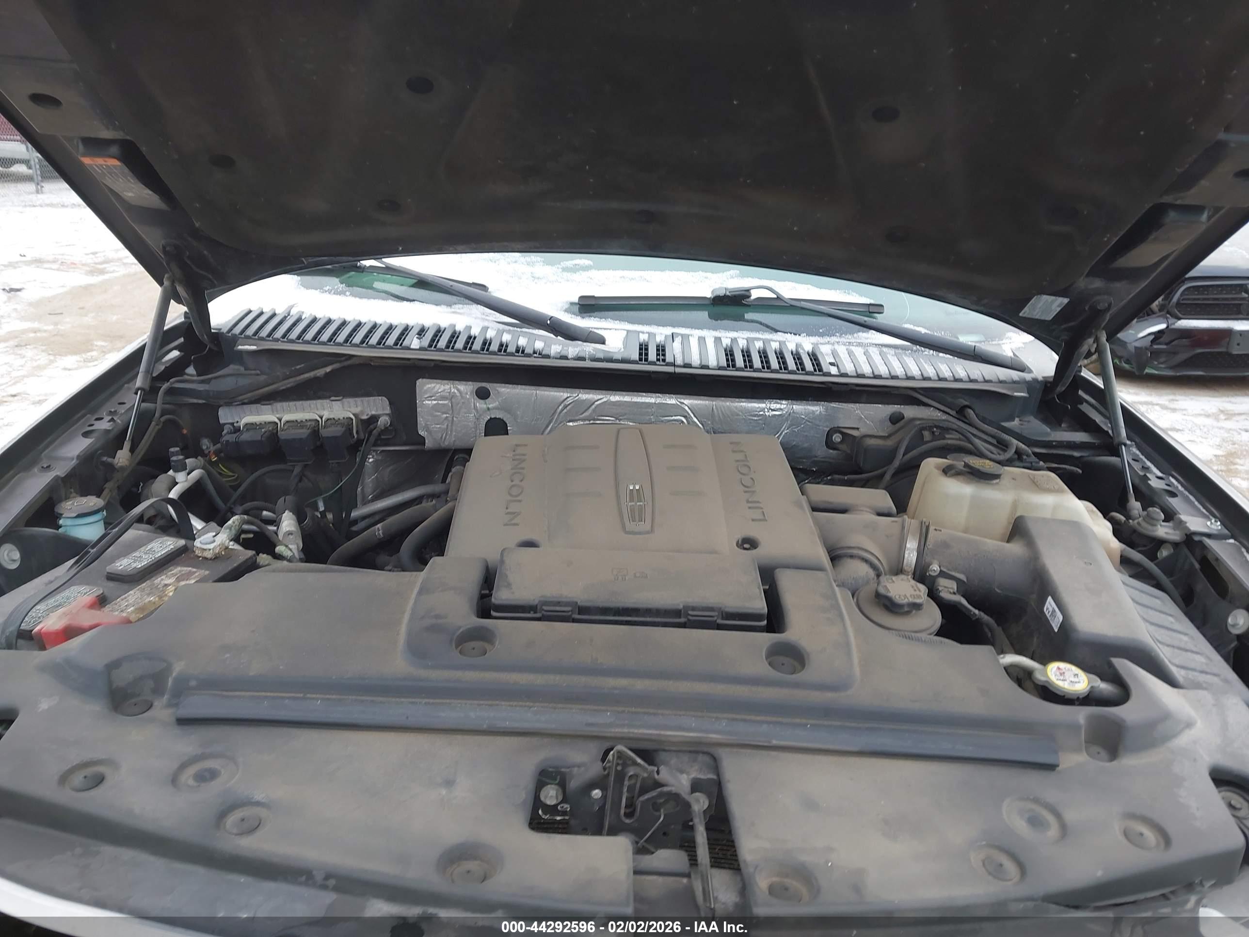 LINCOLN NAVIGATOR image 10