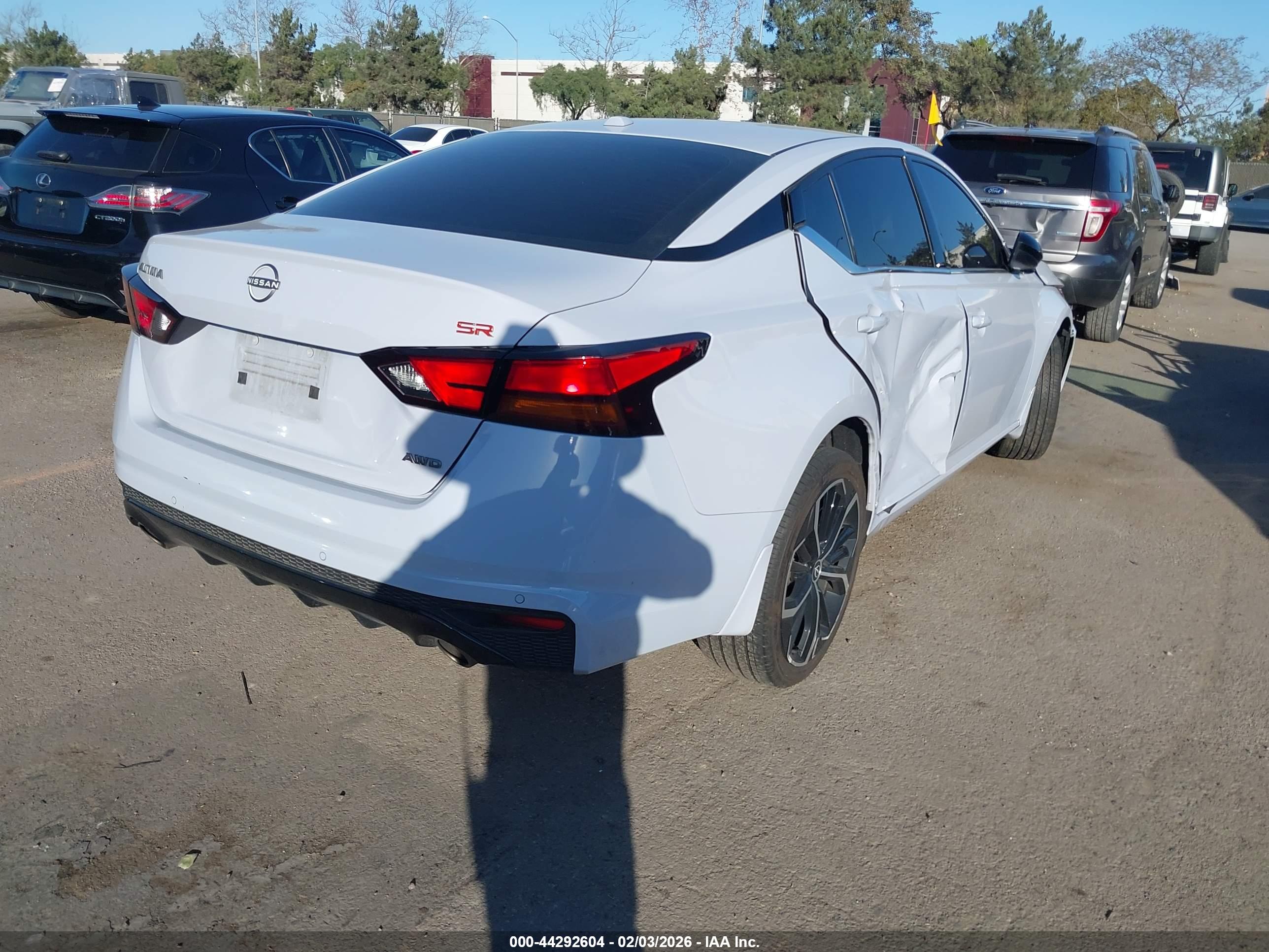 NISSAN ALTIMA image 4