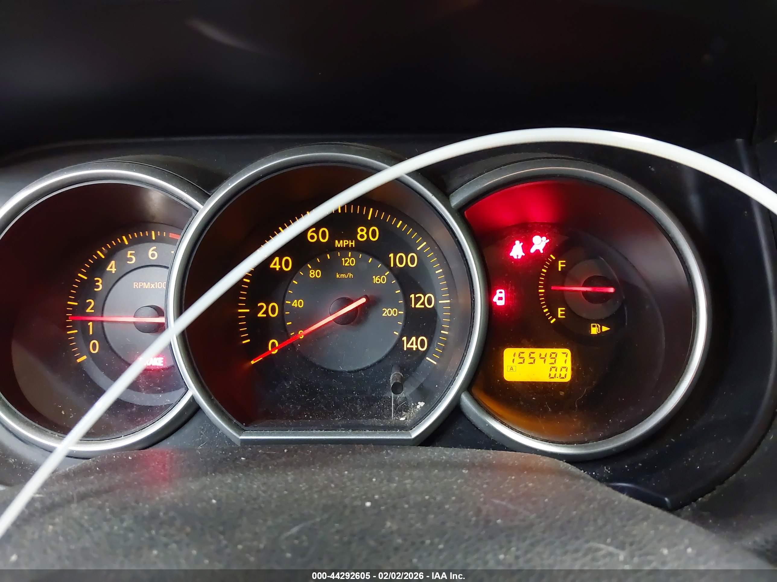 NISSAN VERSA image 7