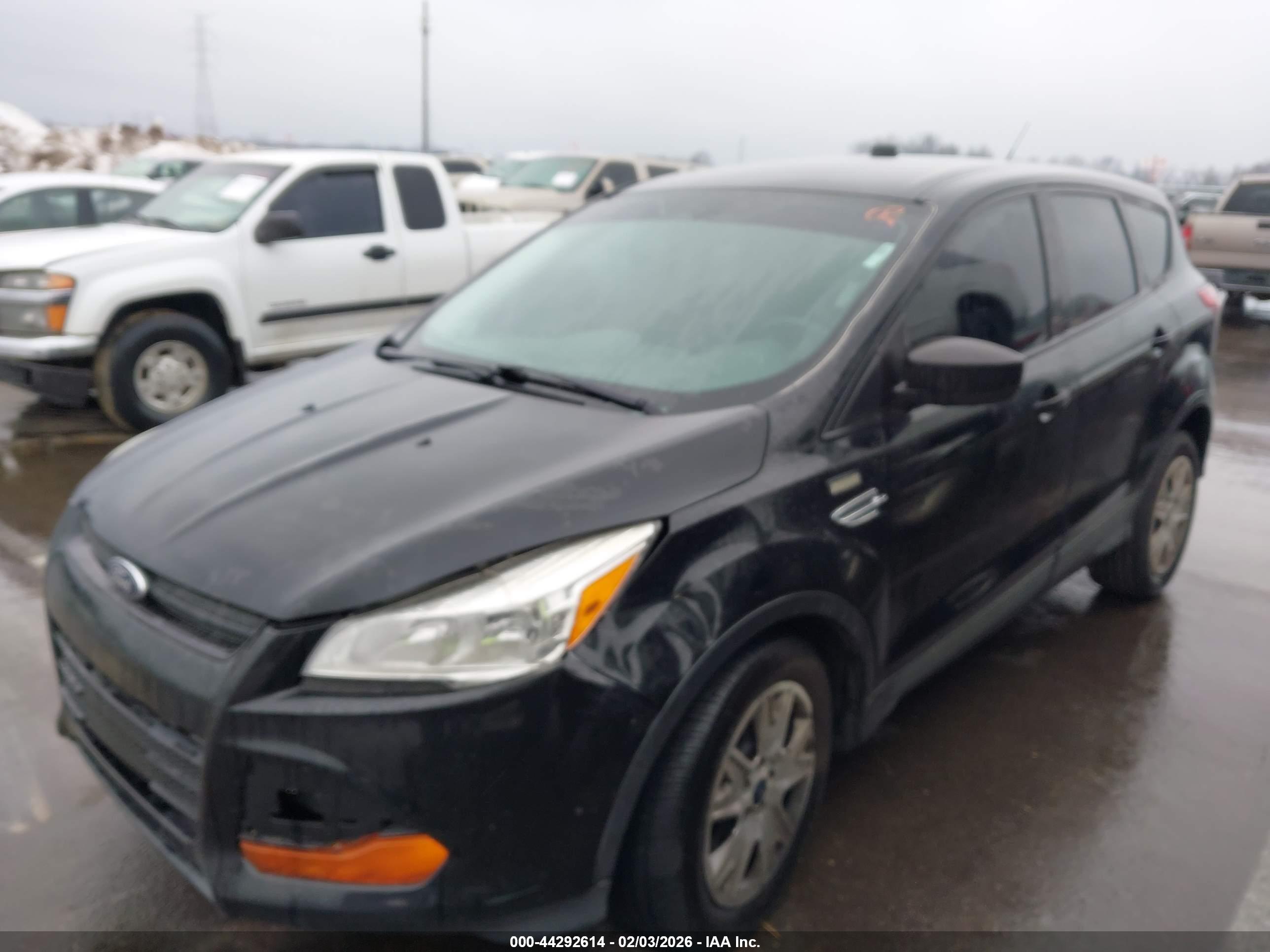 FORD ESCAPE image 2