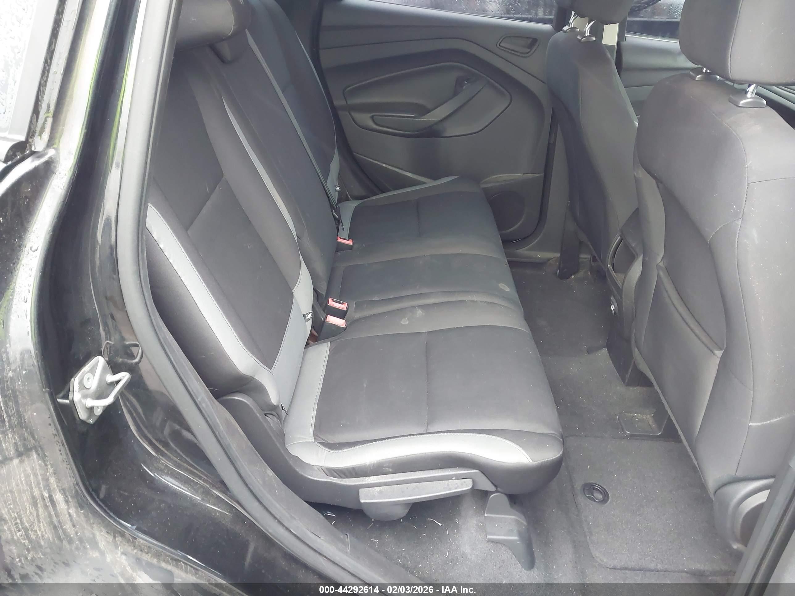 FORD ESCAPE image 8