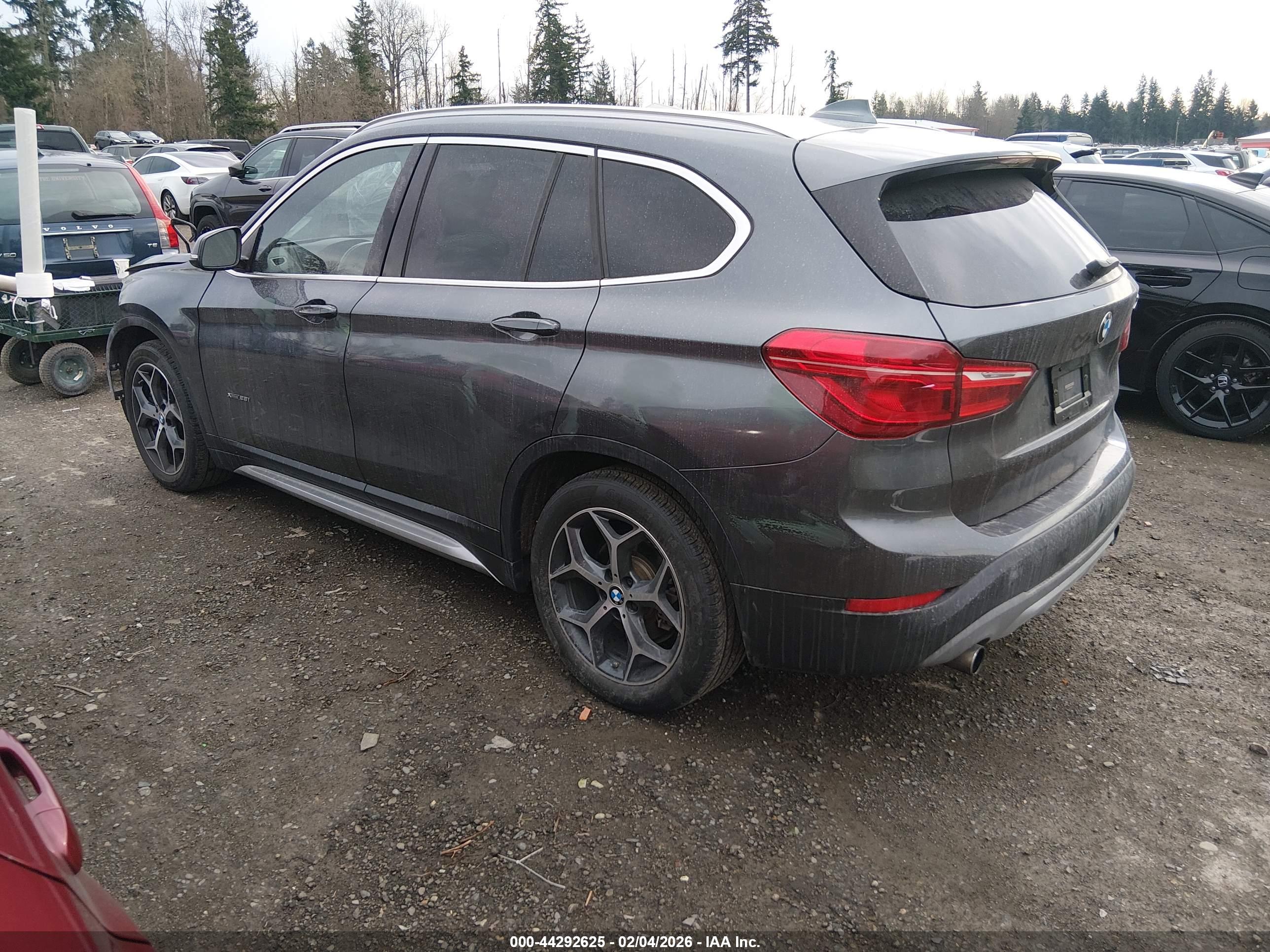 BMW X1 image 3