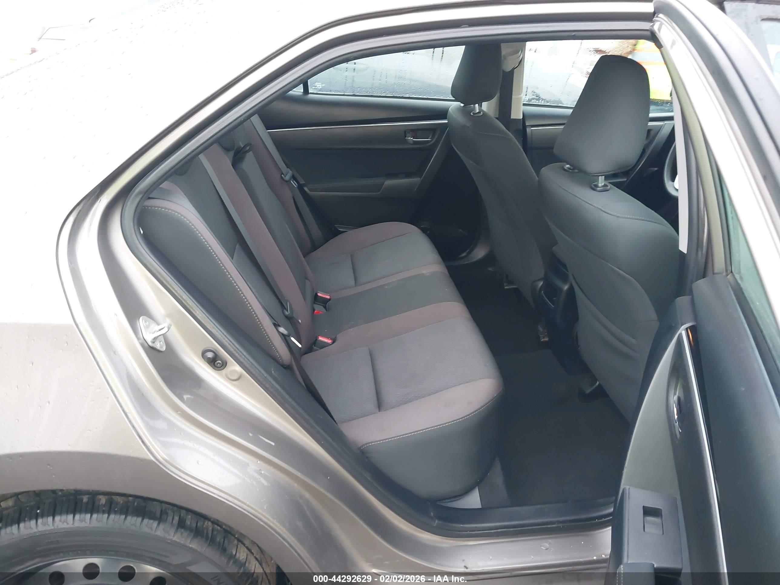 TOYOTA COROLLA image 8