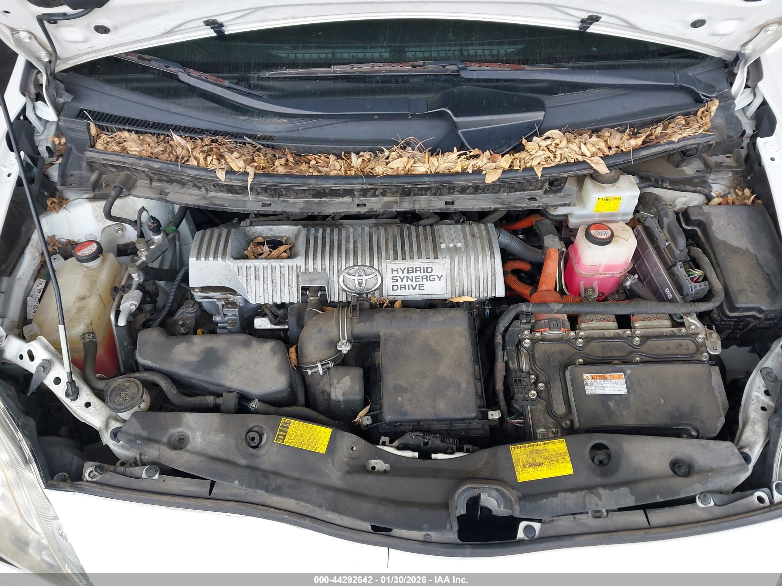 TOYOTA PRIUS image 10