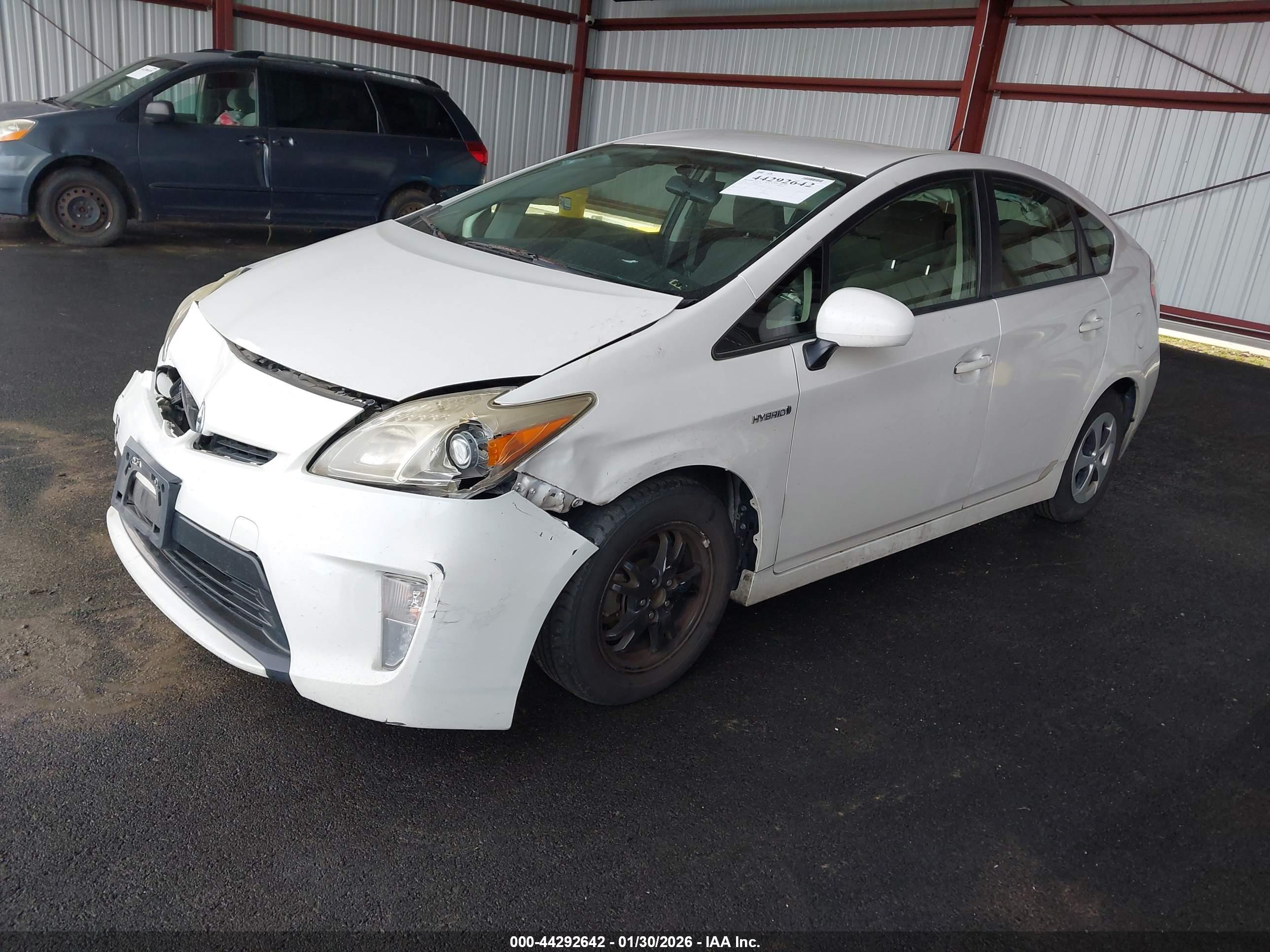TOYOTA PRIUS image 2