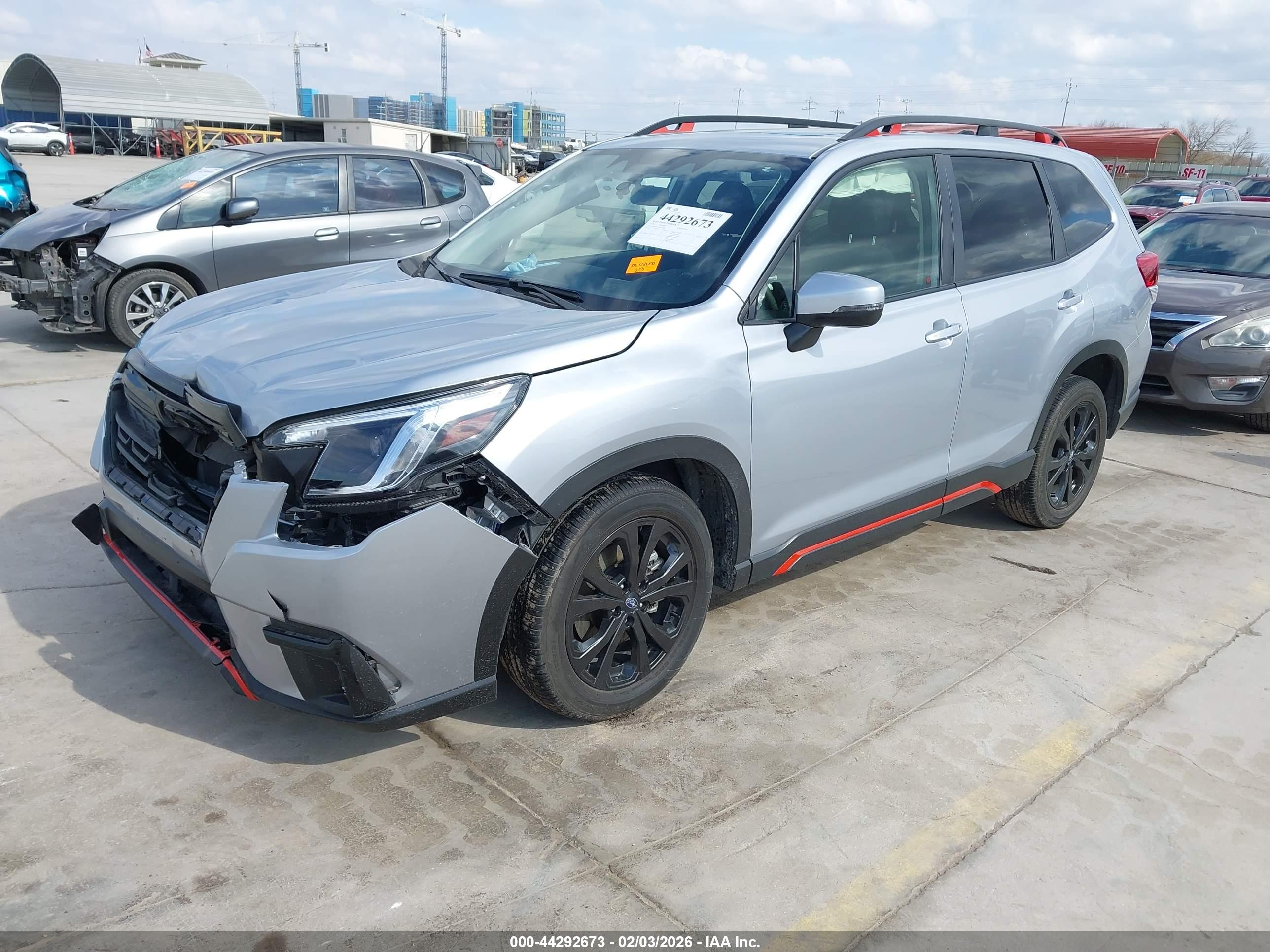 SUBARU FORESTER image 2