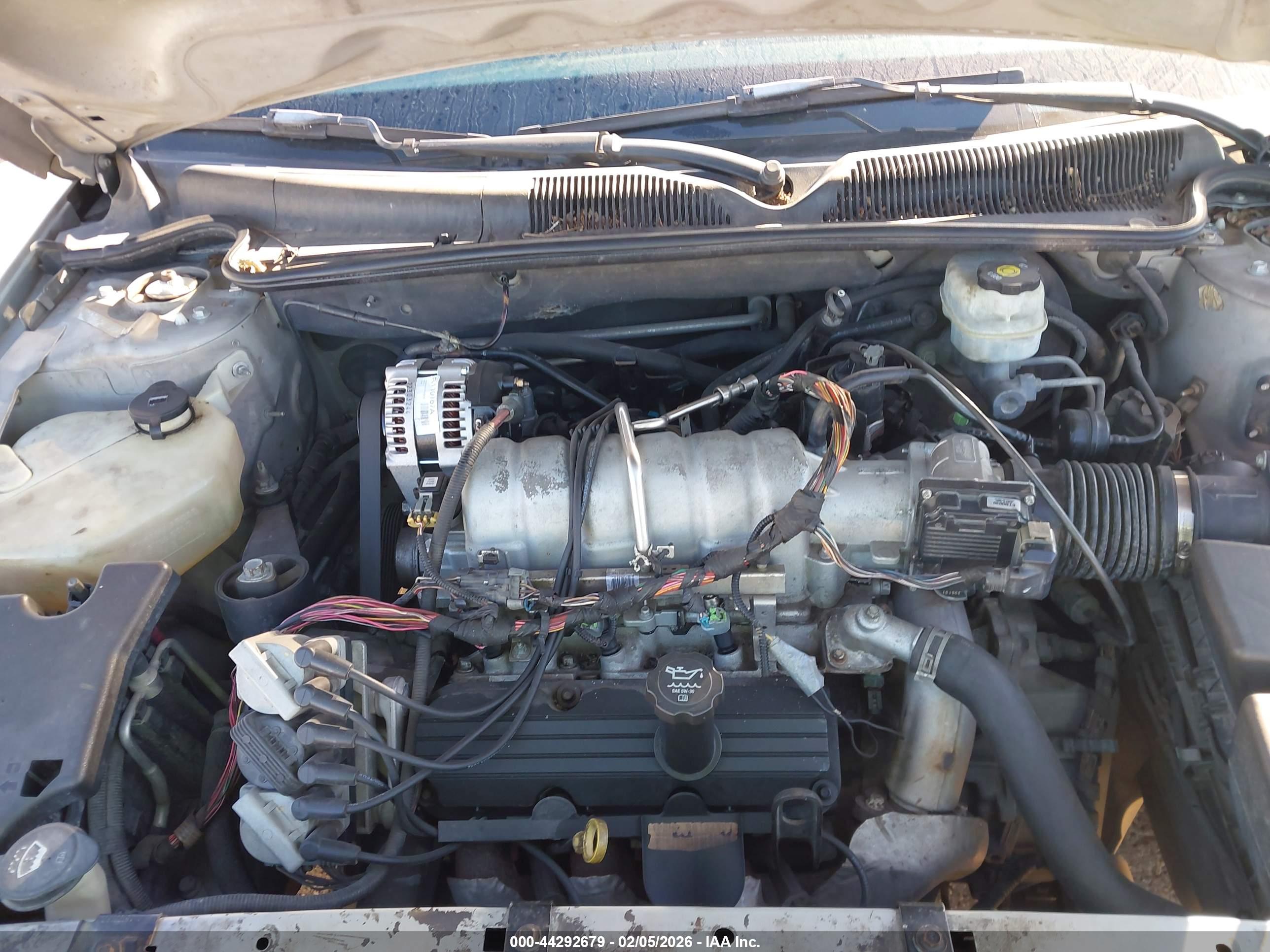 BUICK LUCERNE image 10