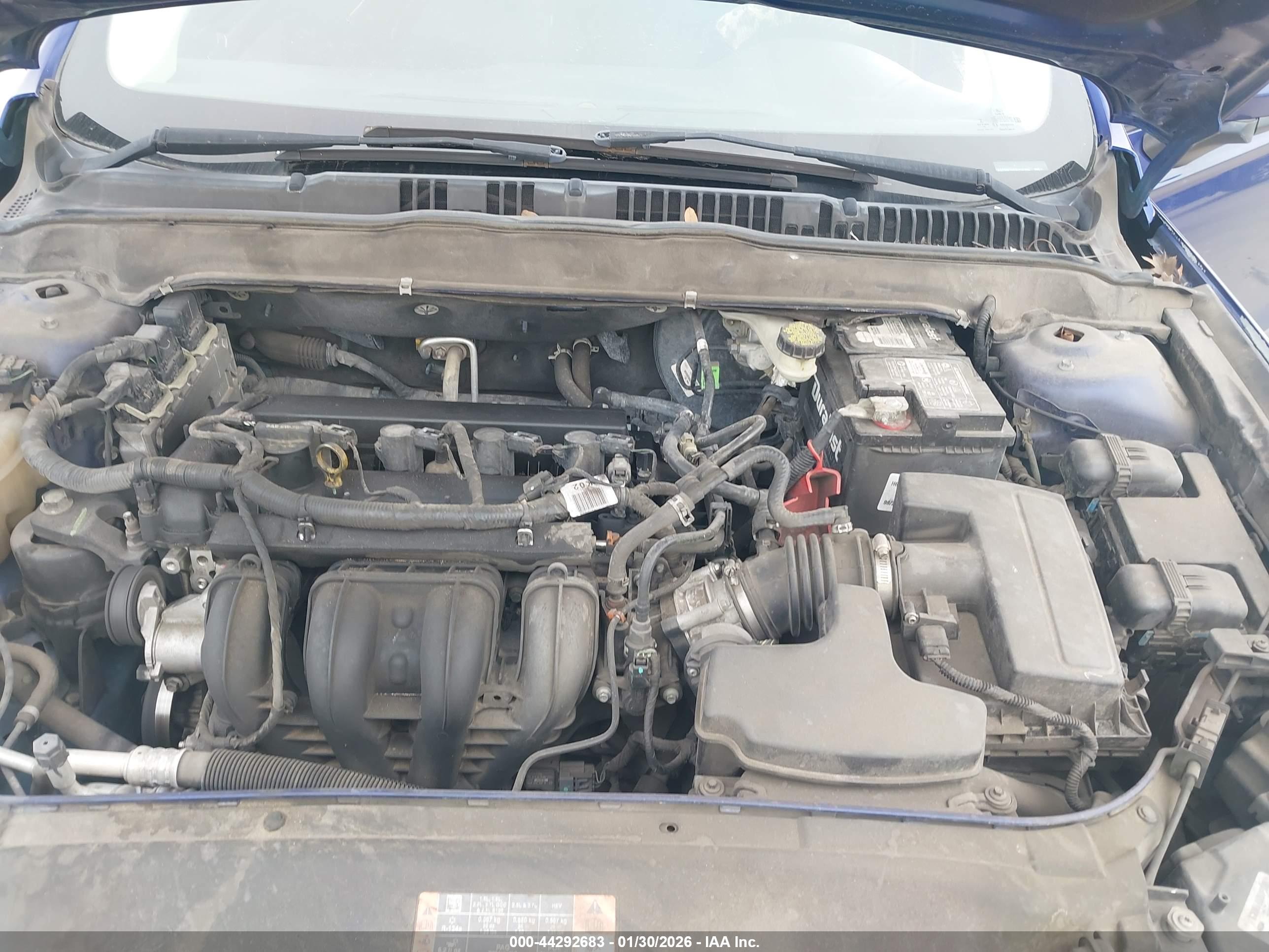 FORD FUSION image 10