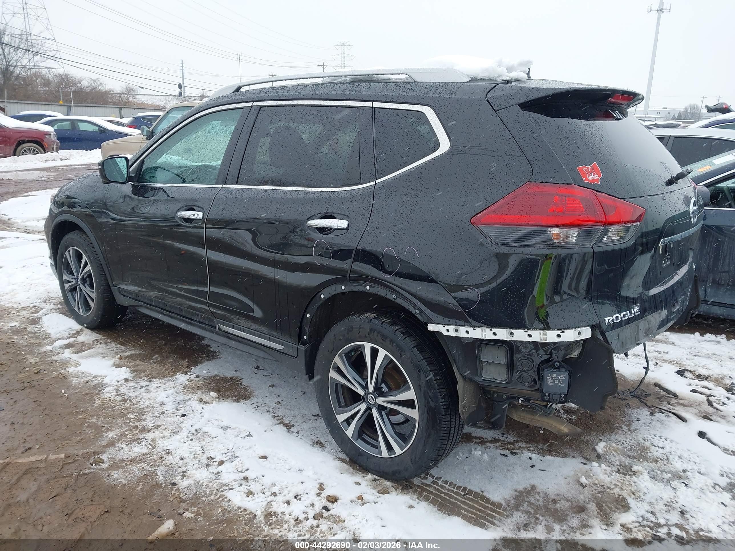 NISSAN ROGUE image 3