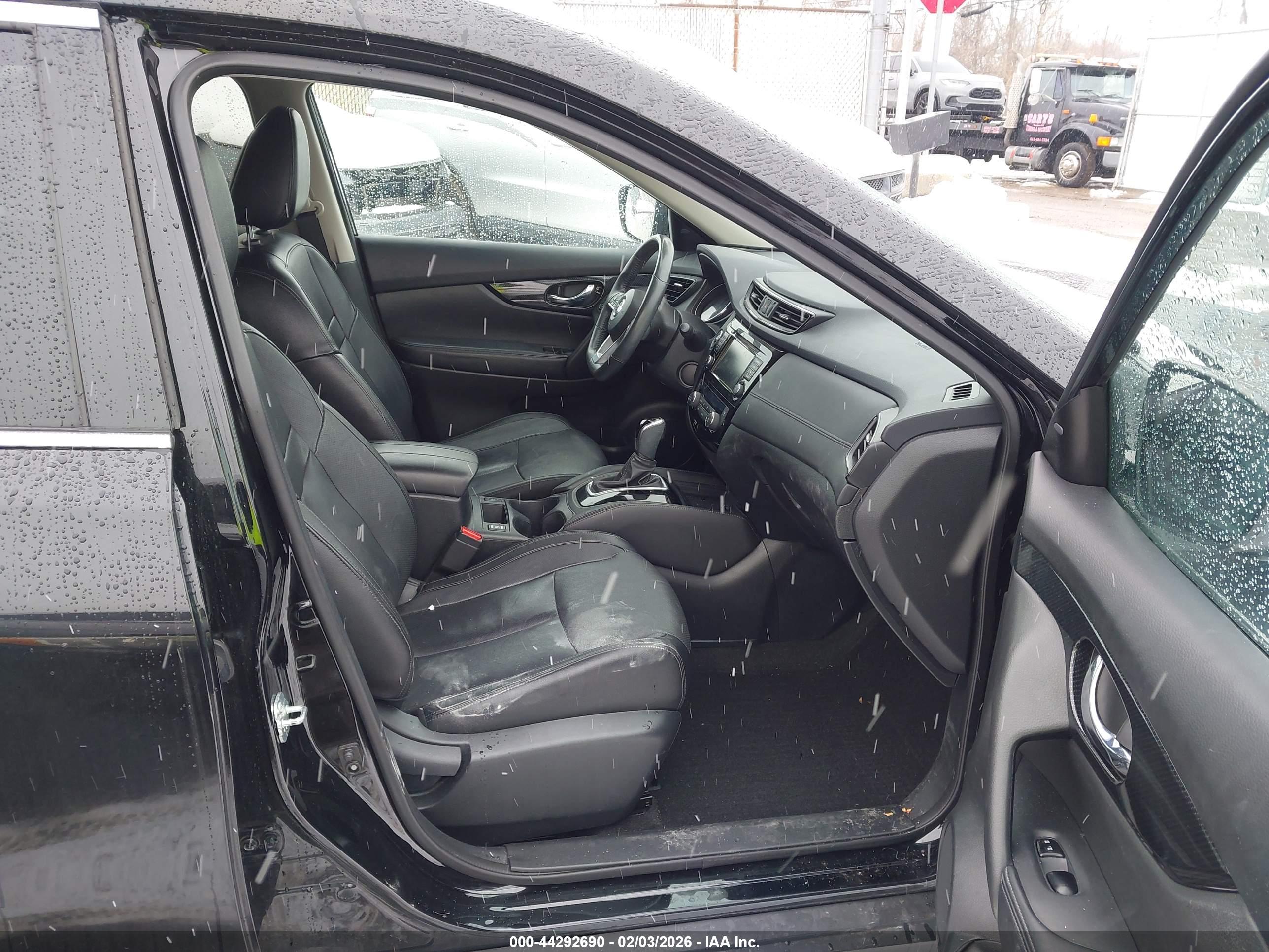 NISSAN ROGUE image 5
