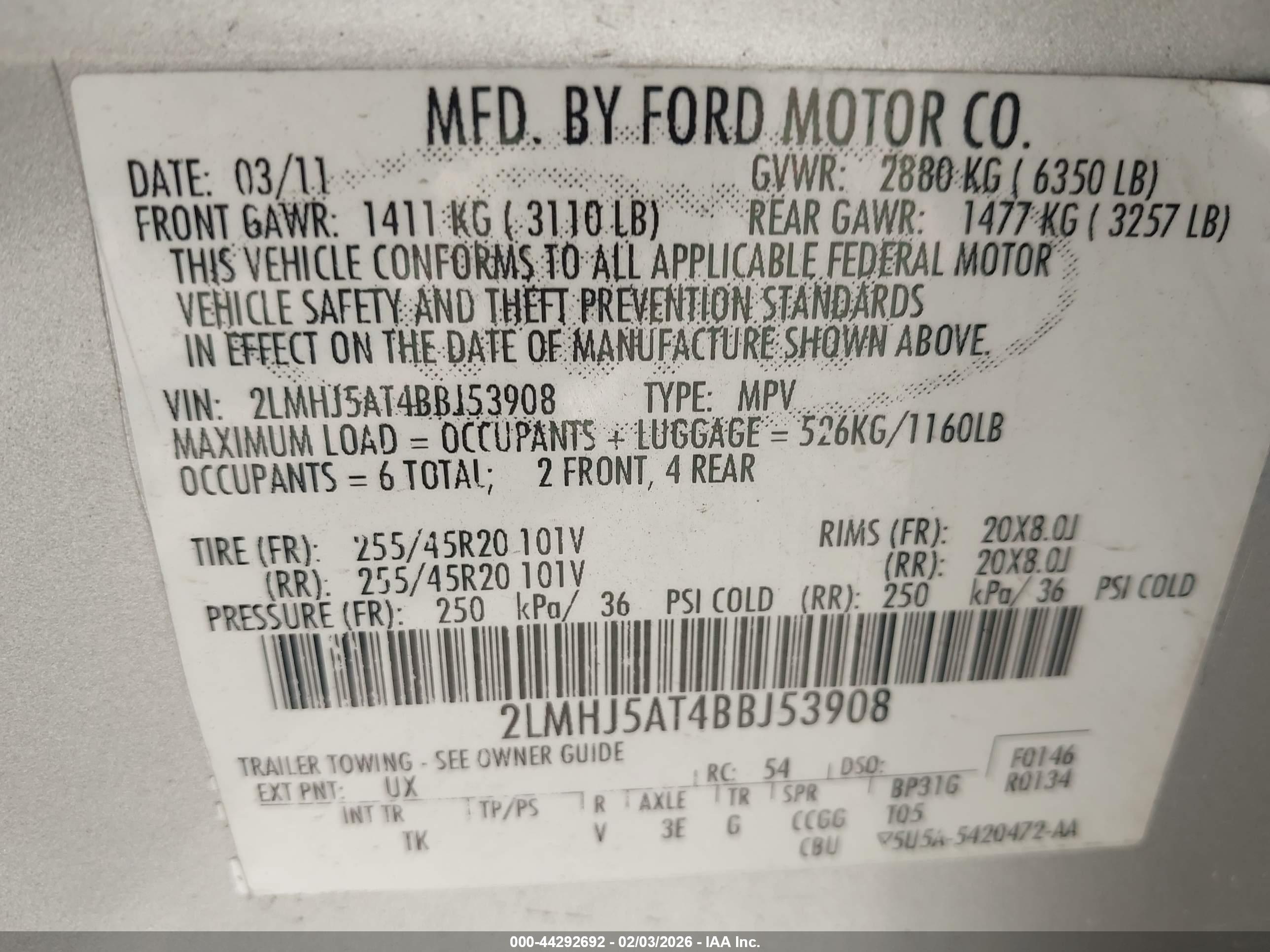 LINCOLN MKT image 9