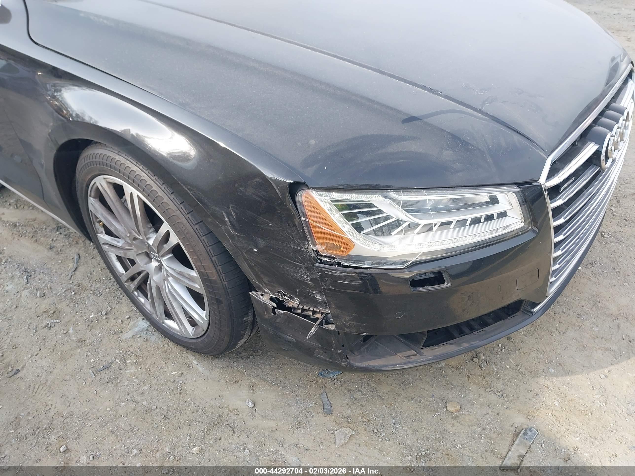AUDI A8 image 6