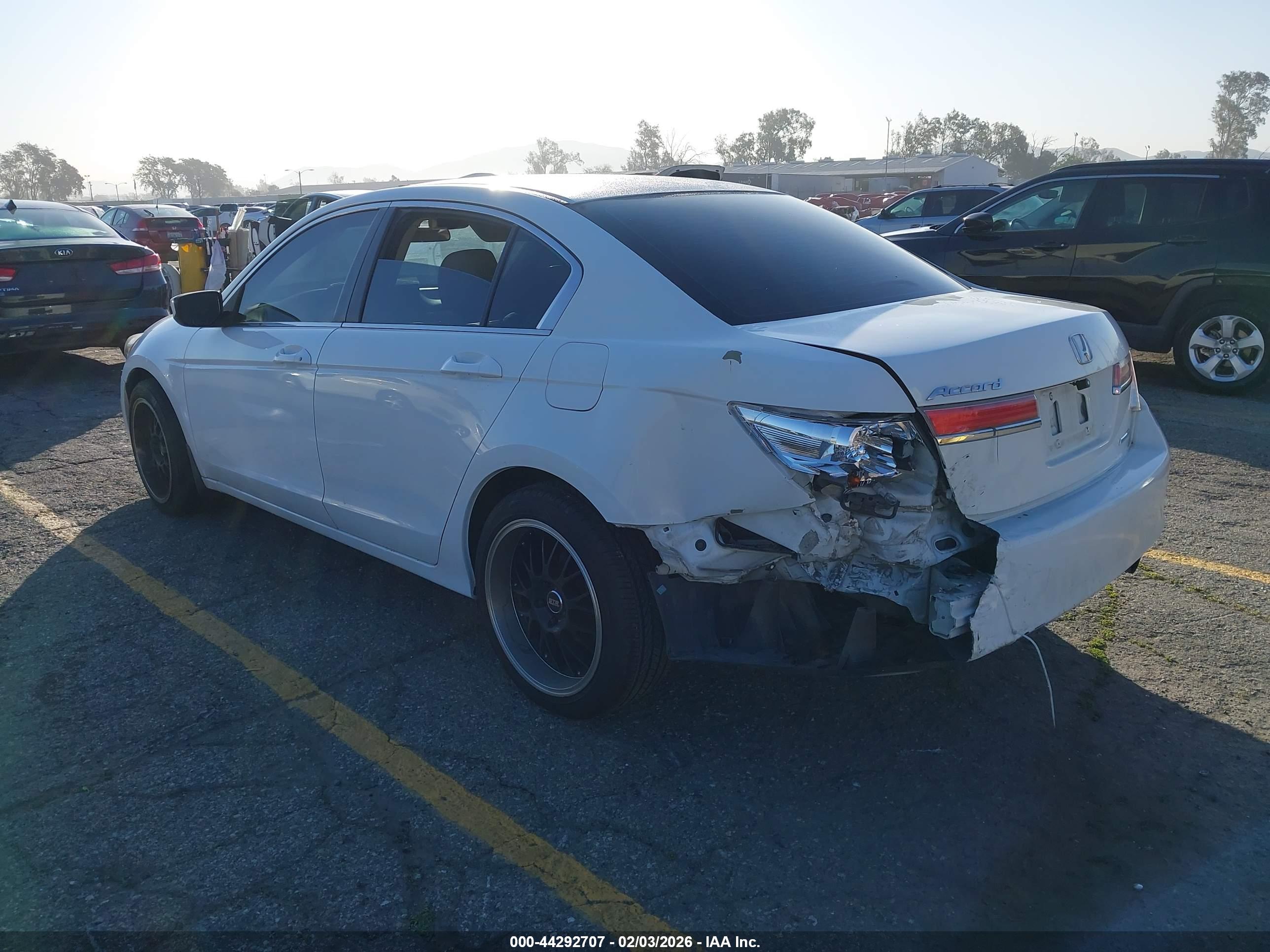 HONDA ACCORD image 3