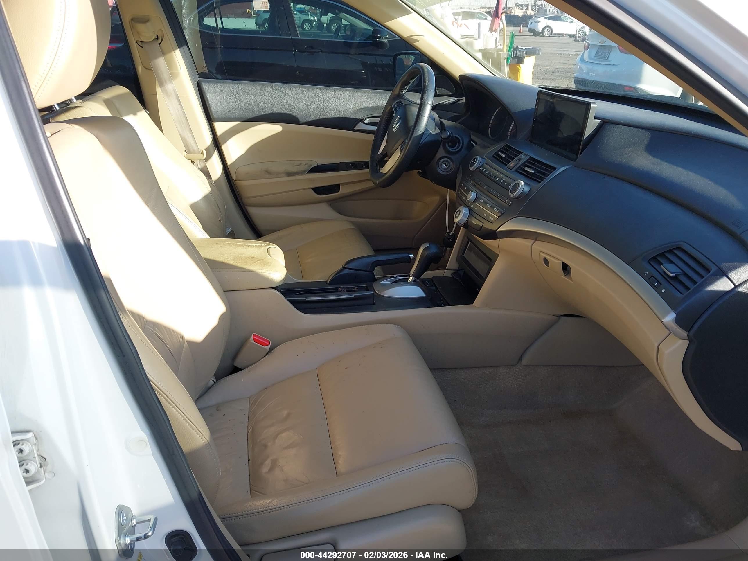 HONDA ACCORD image 5