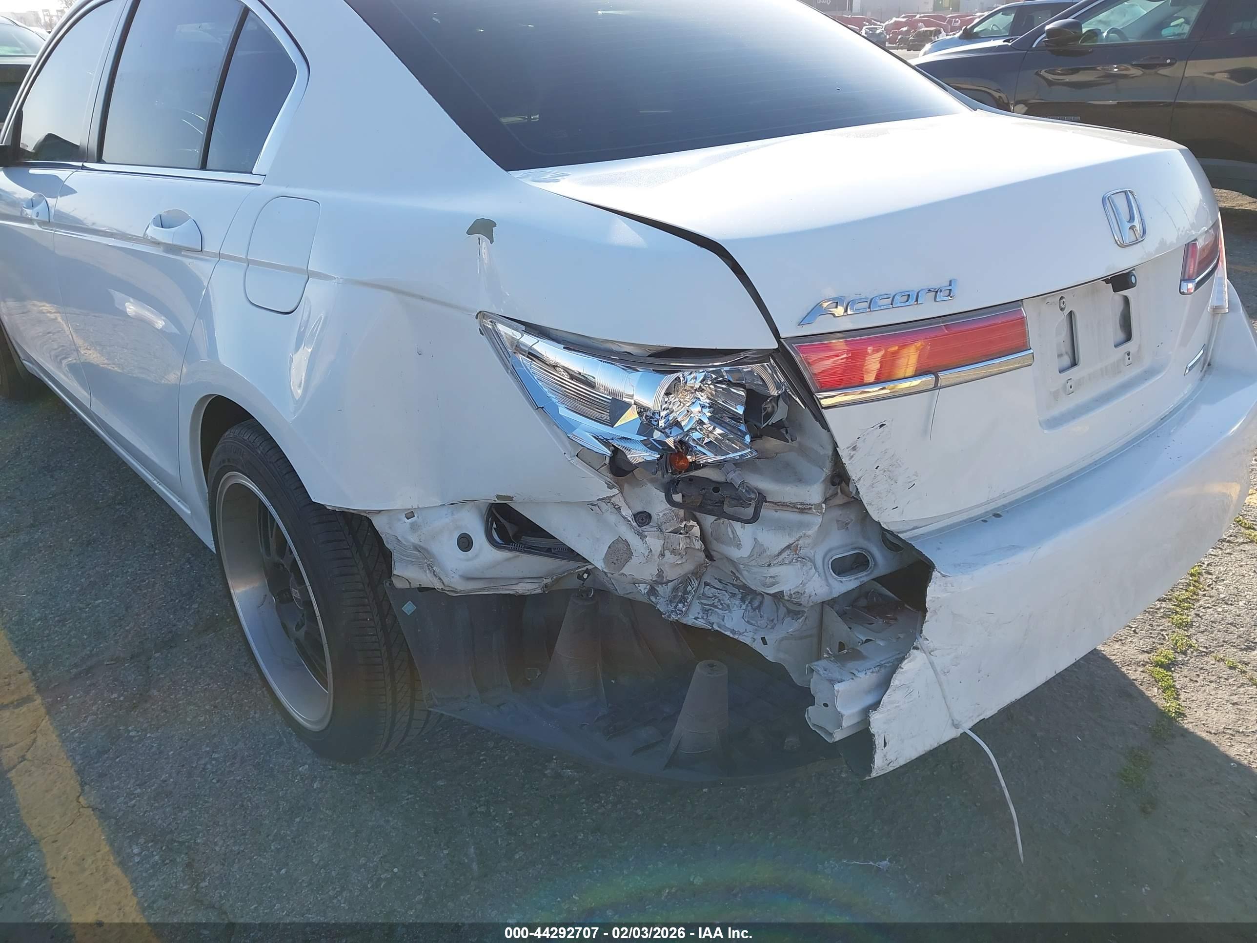 HONDA ACCORD image 6