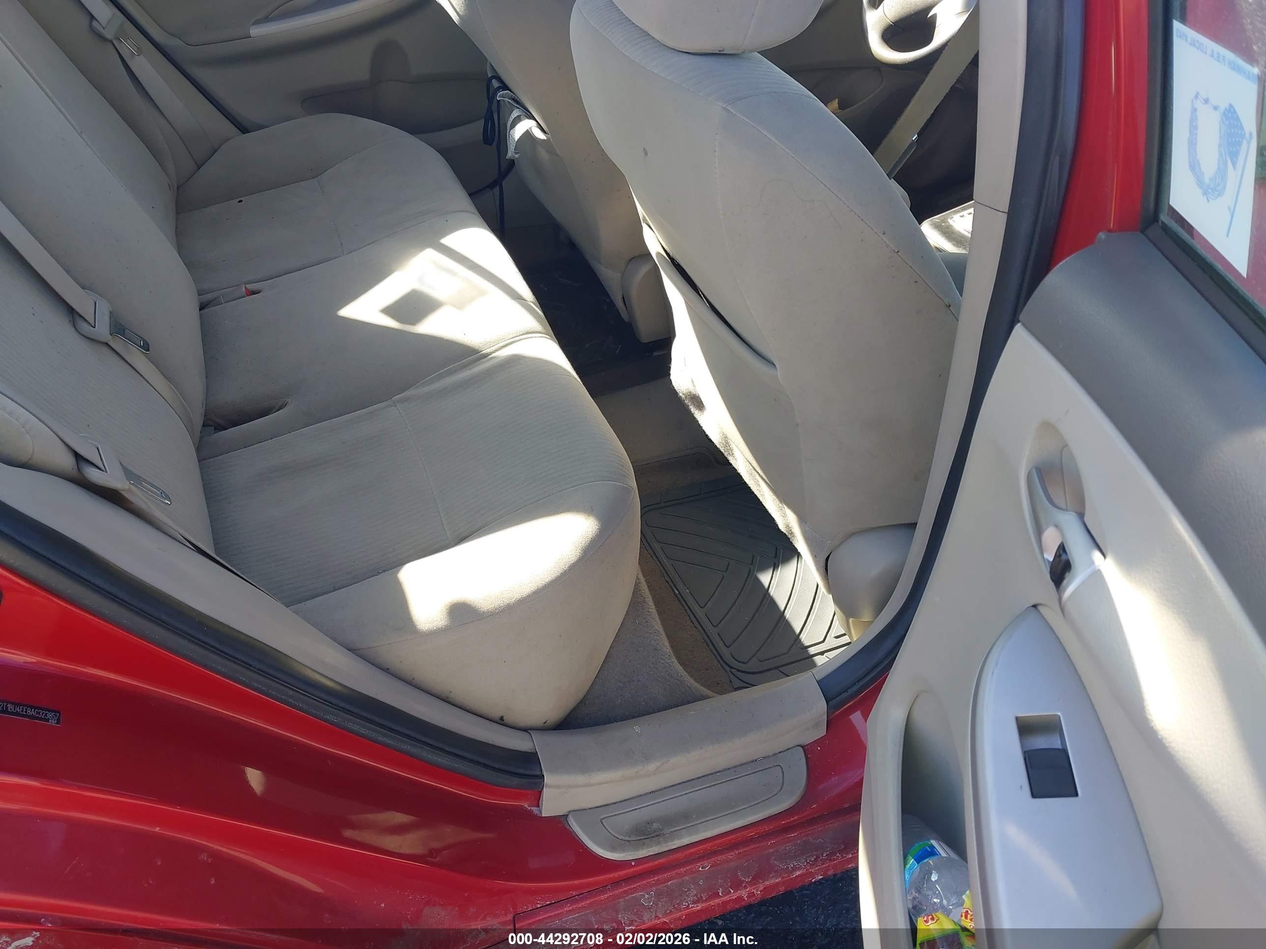 TOYOTA COROLLA image 8