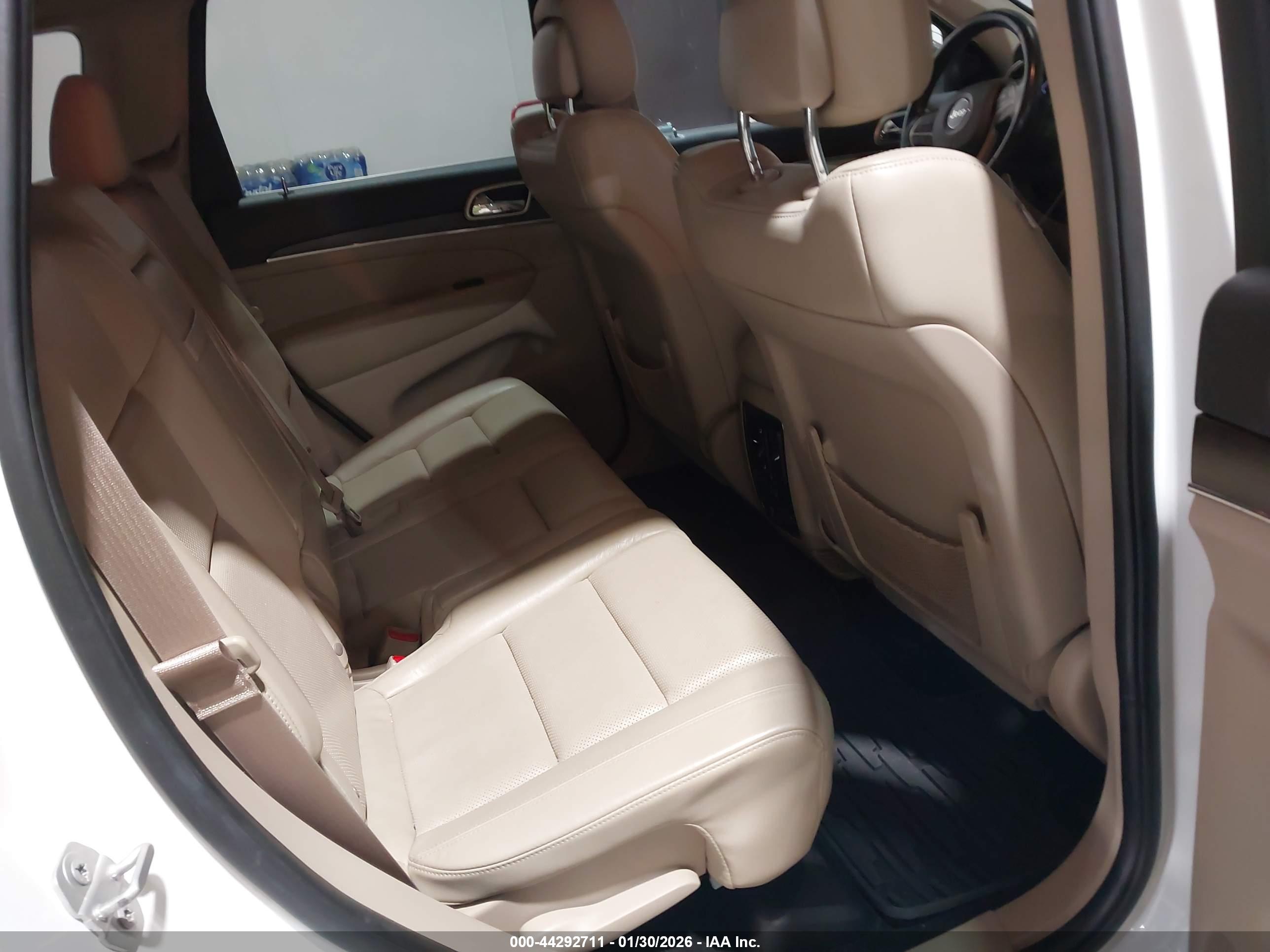 JEEP GRAND image 8