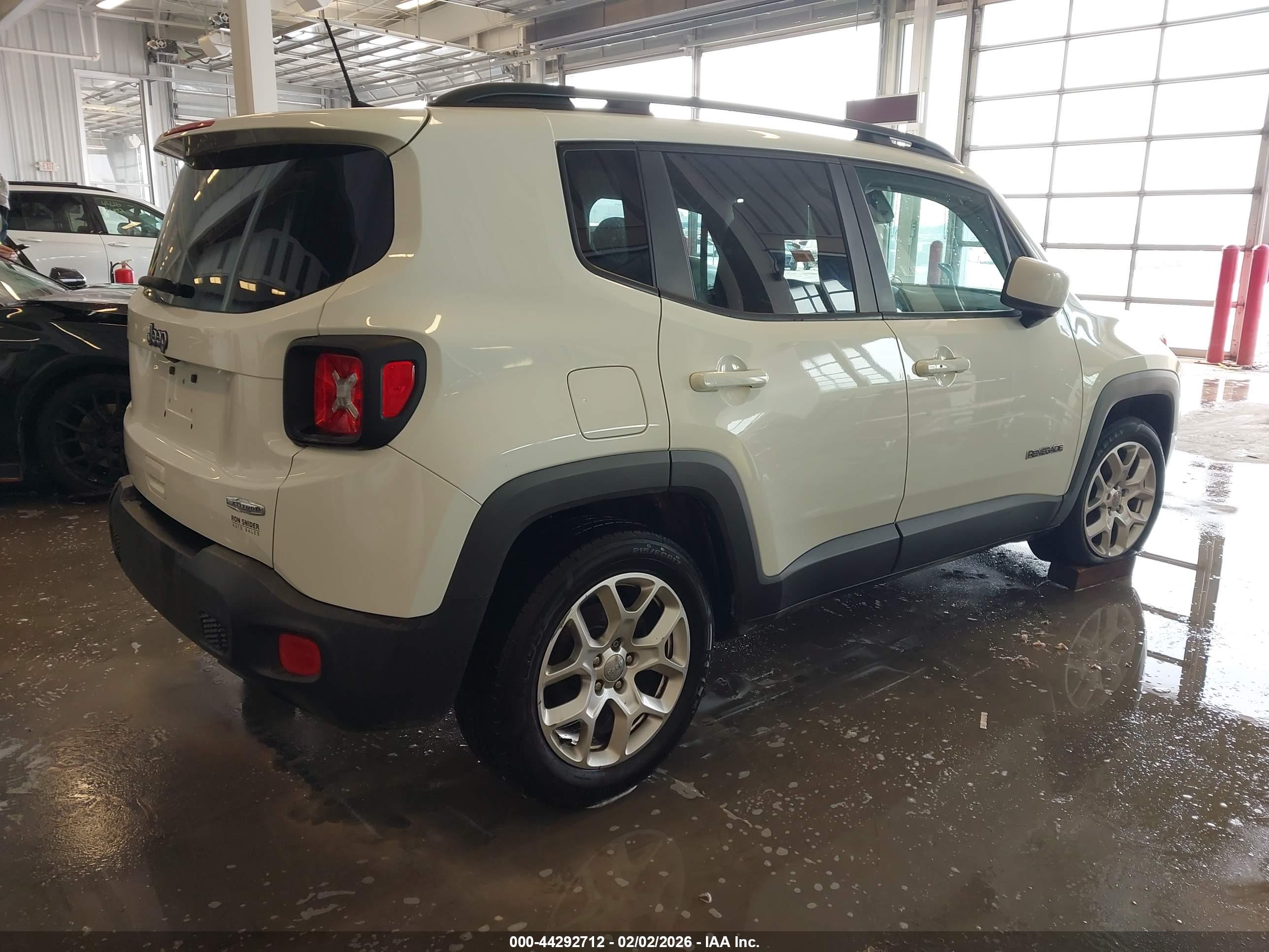 JEEP RENEGADE image 4