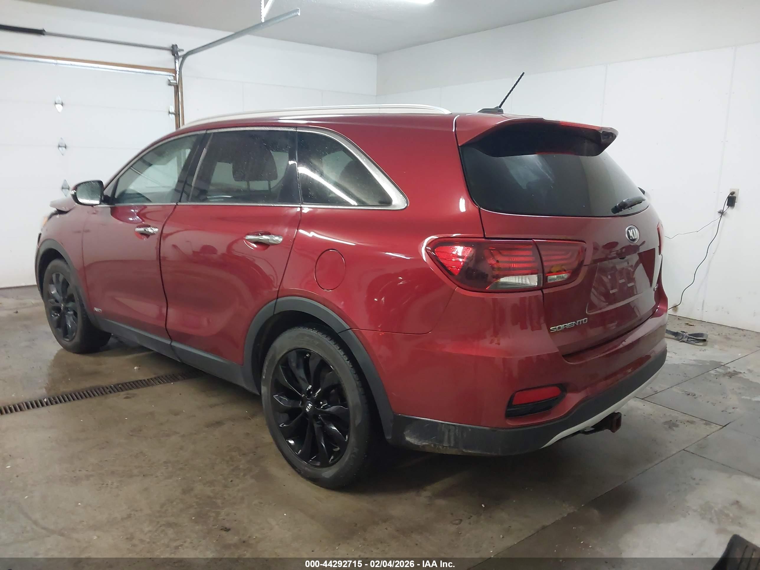 KIA SORENTO image 3