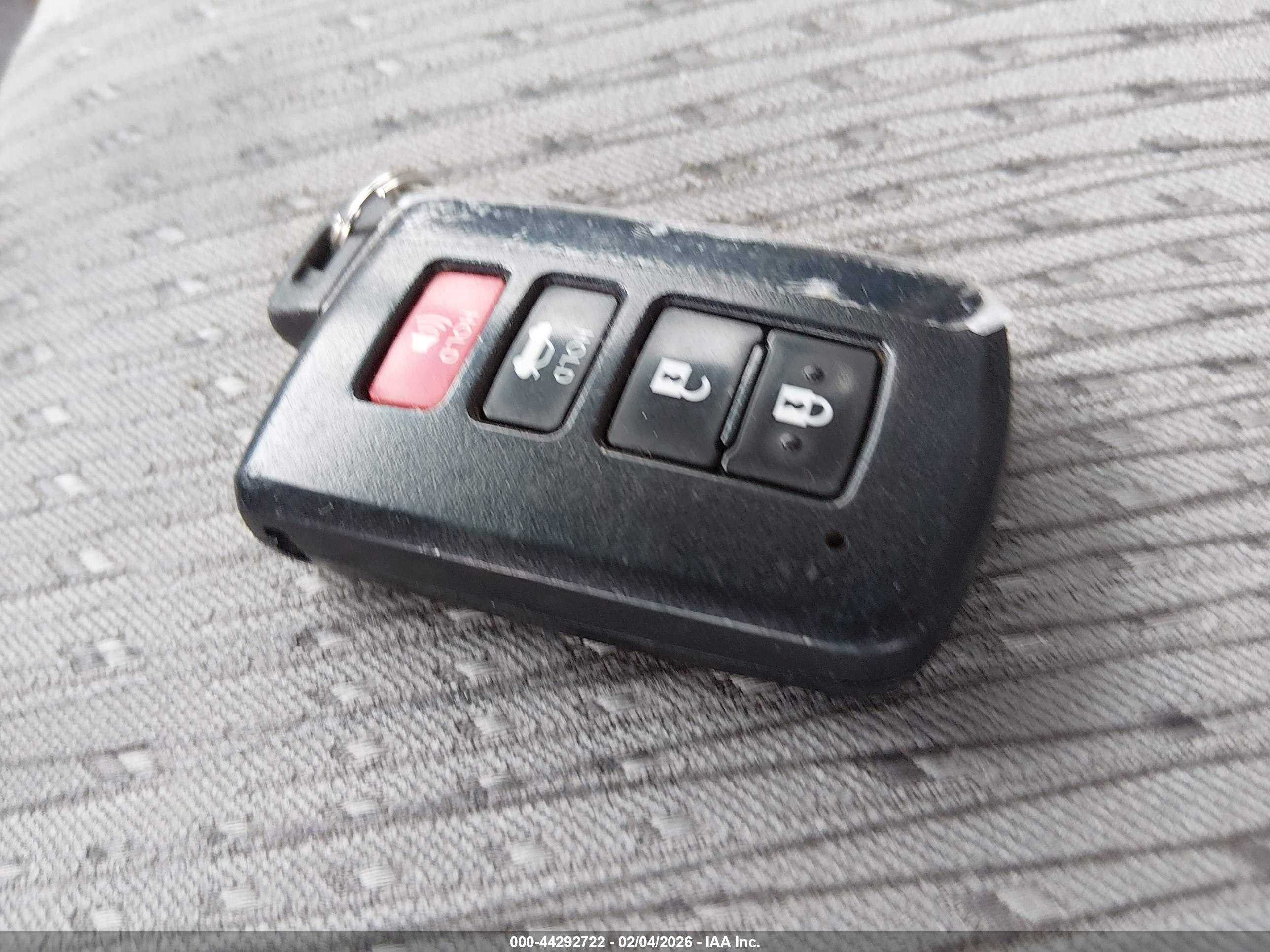 TOYOTA CAMRY image 11