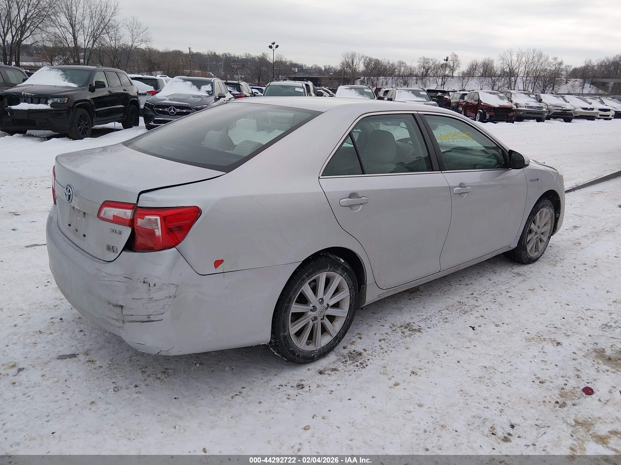 TOYOTA CAMRY image 4